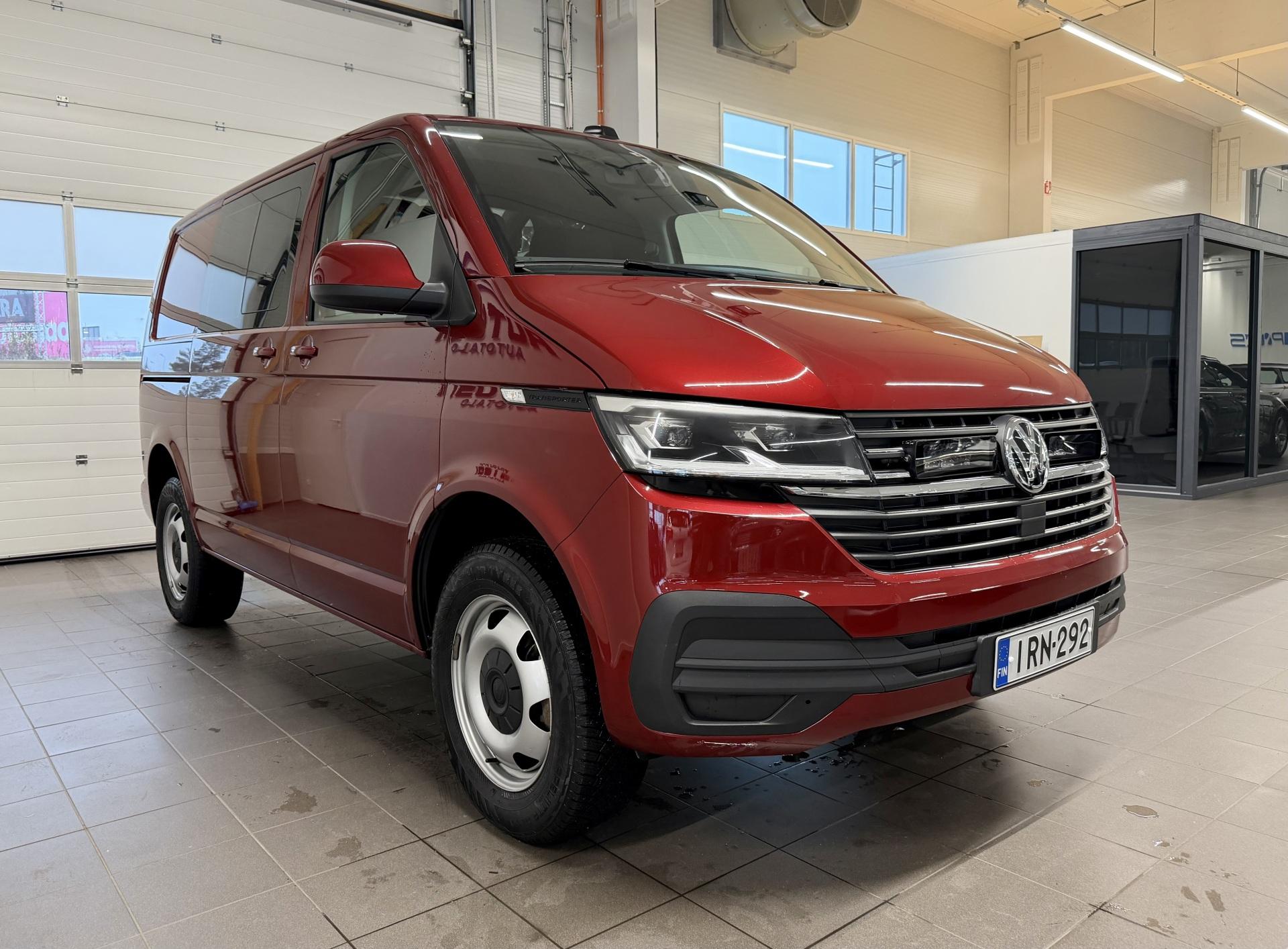 VOLKSWAGEN Transporter 2024