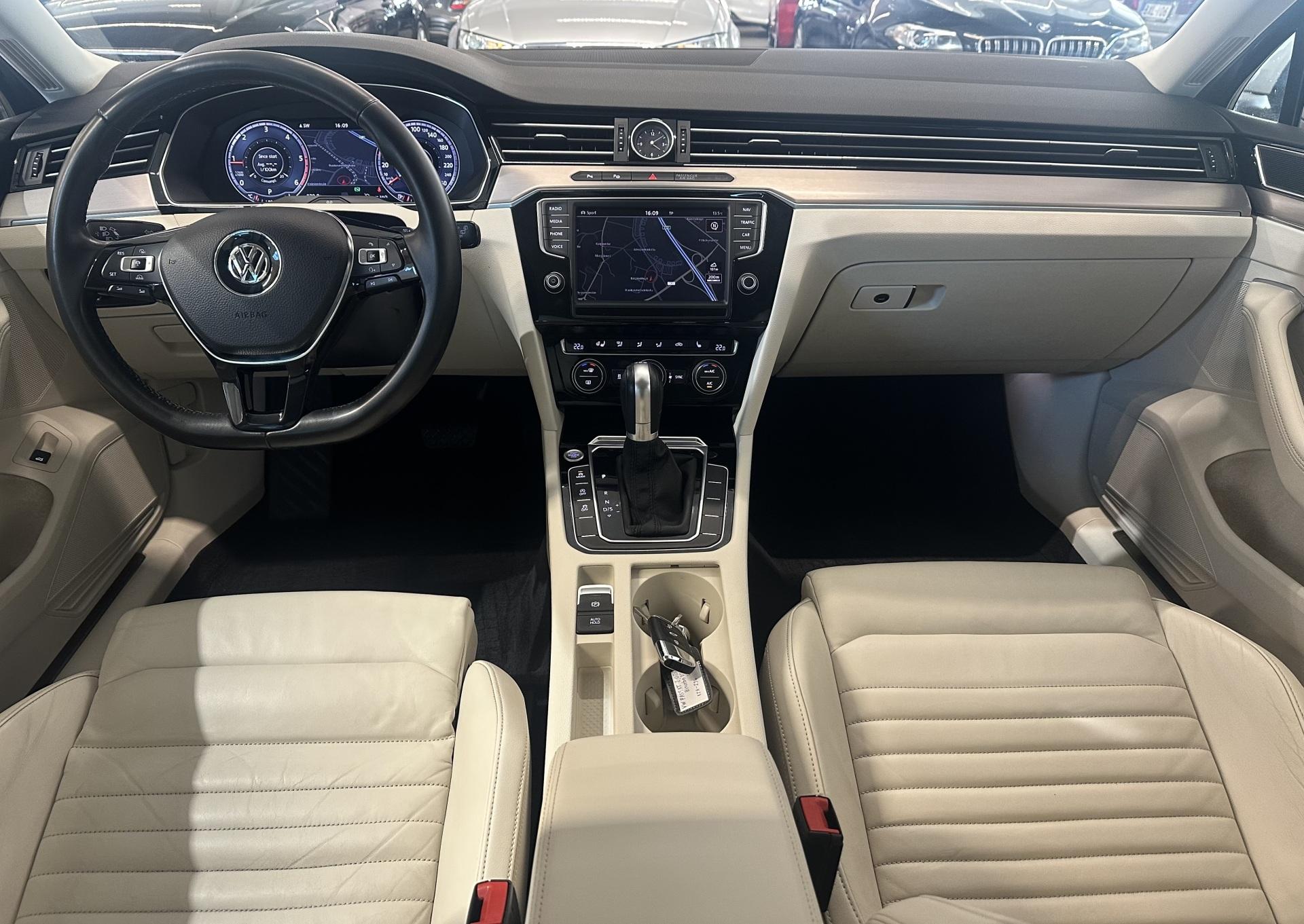 VOLKSWAGEN Passat 2015