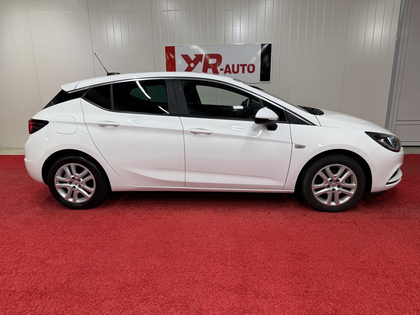 OPEL Astra 2017