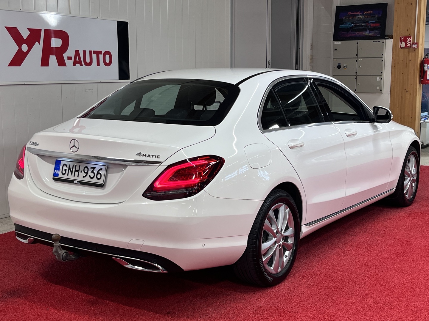 MERCEDES-BENZ C 2019