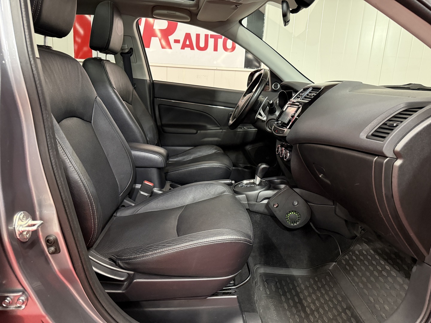 MITSUBISHI ASX 2014