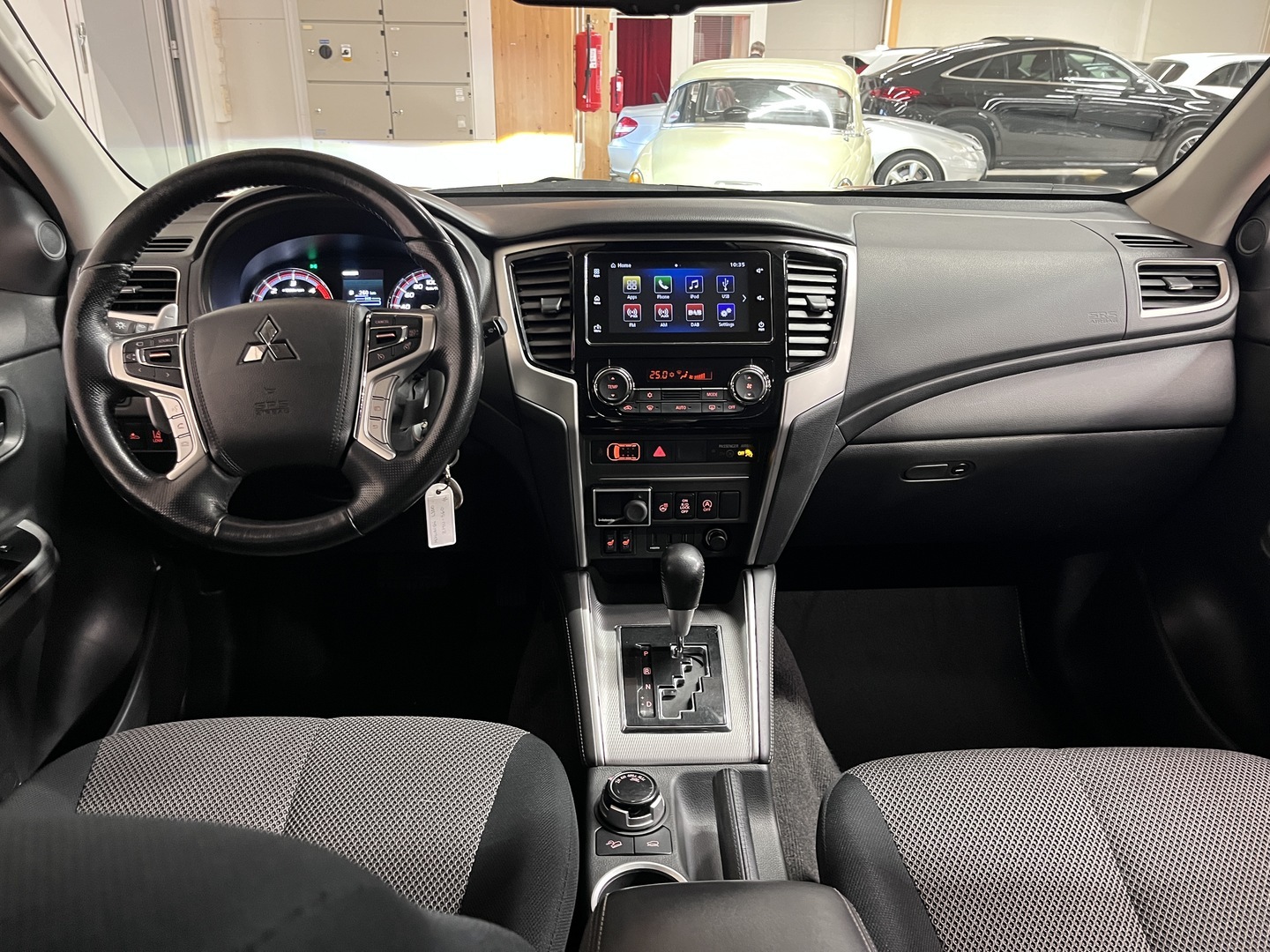 MITSUBISHI L200 2021