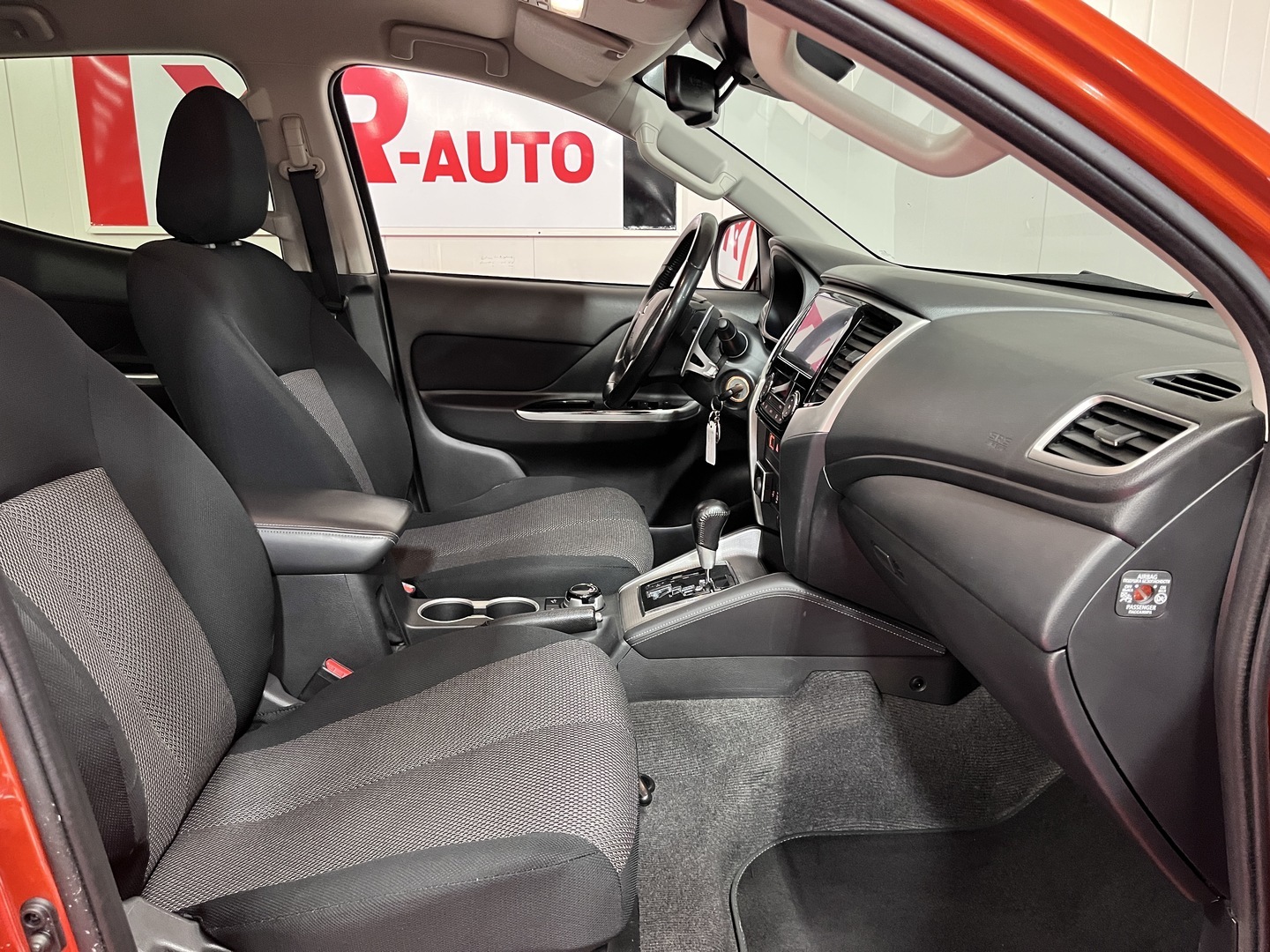 MITSUBISHI L200 2021