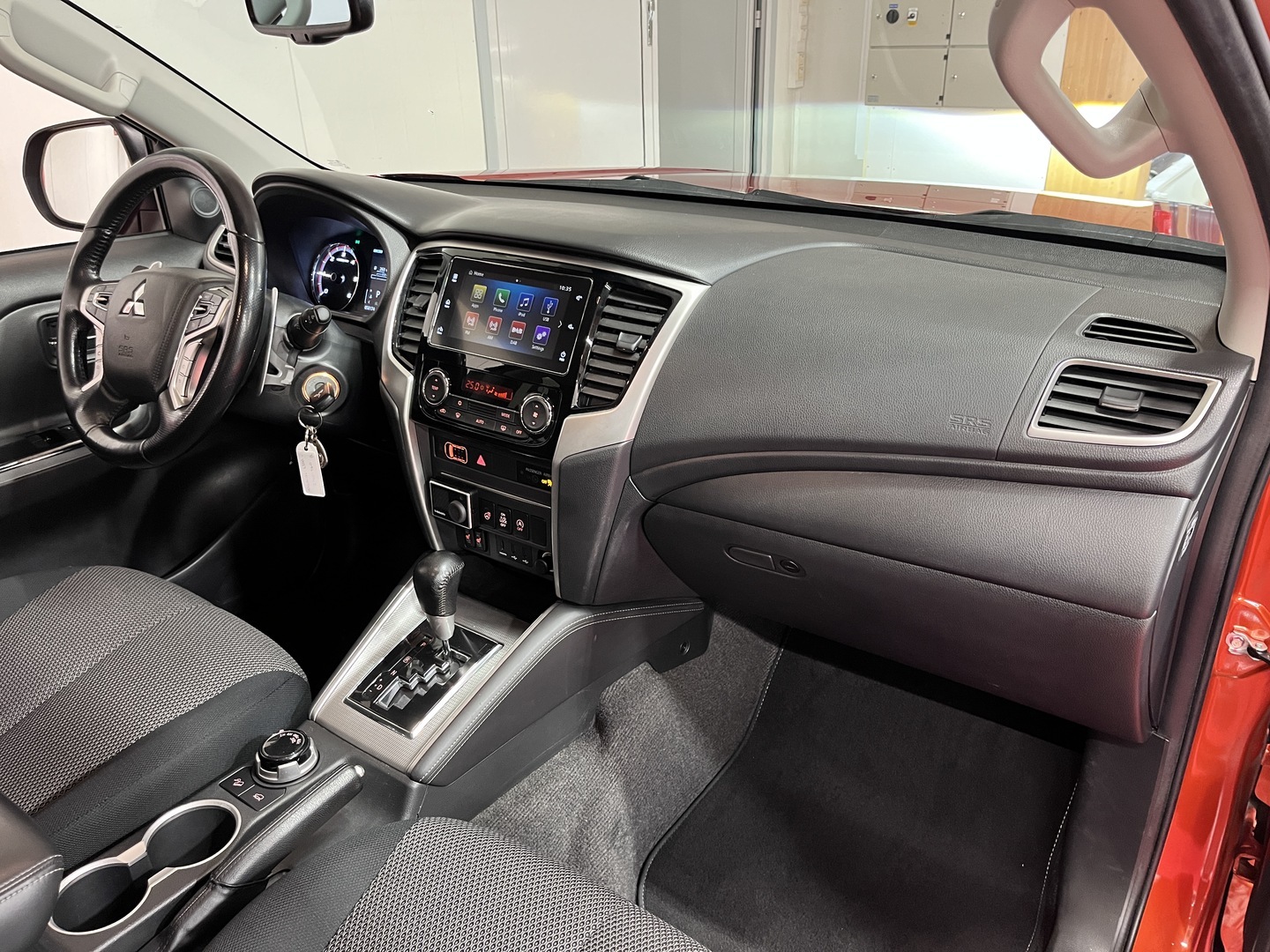 MITSUBISHI L200 2021