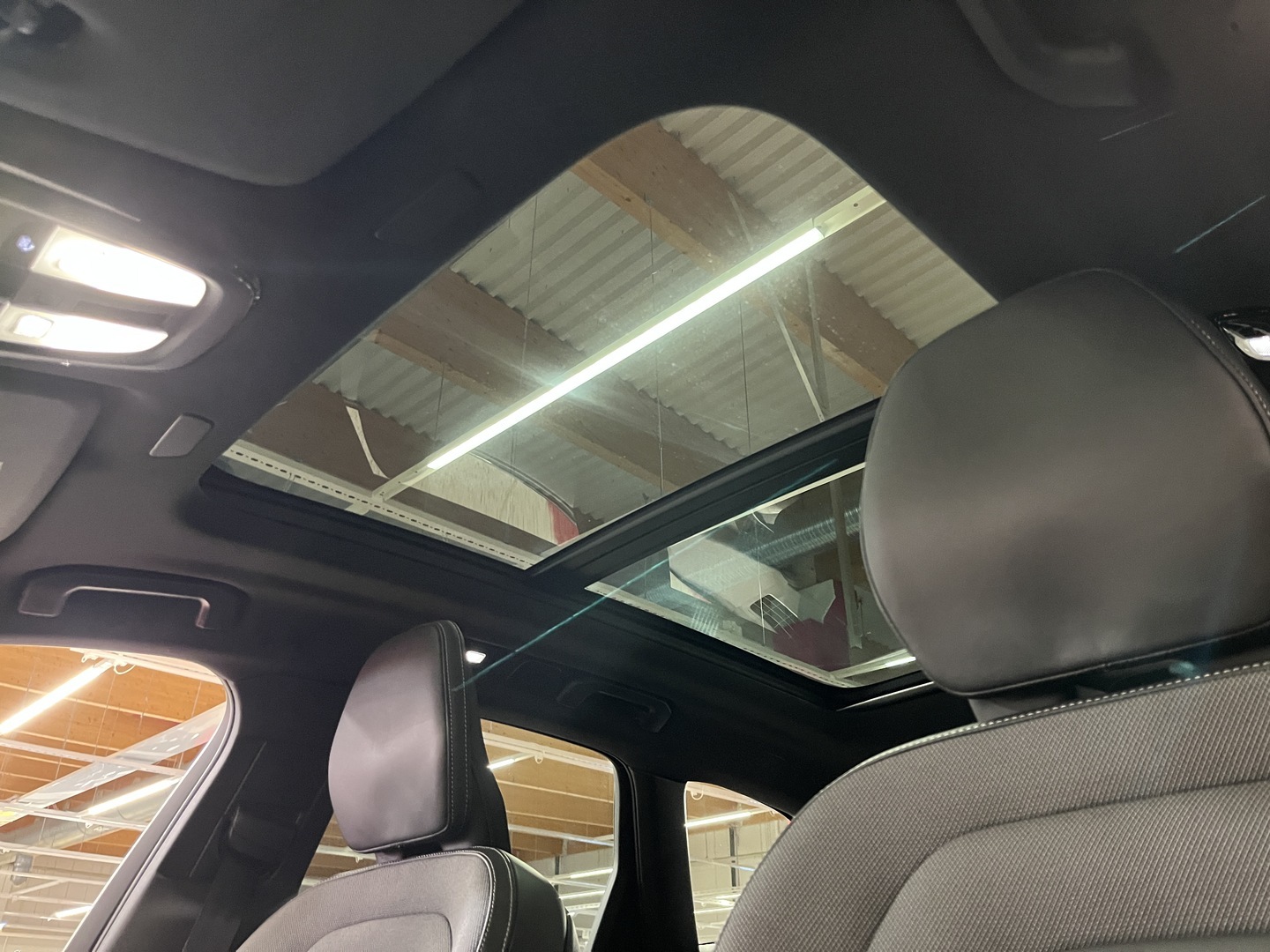 VOLVO XC60 2022