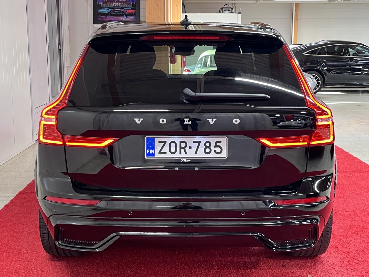 VOLVO XC60 2022
