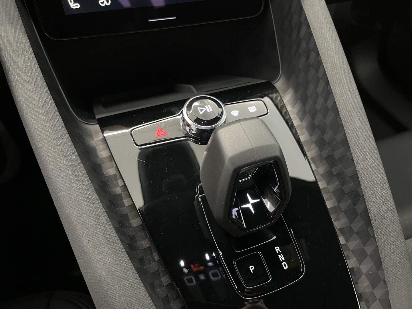 POLESTAR 2 2024