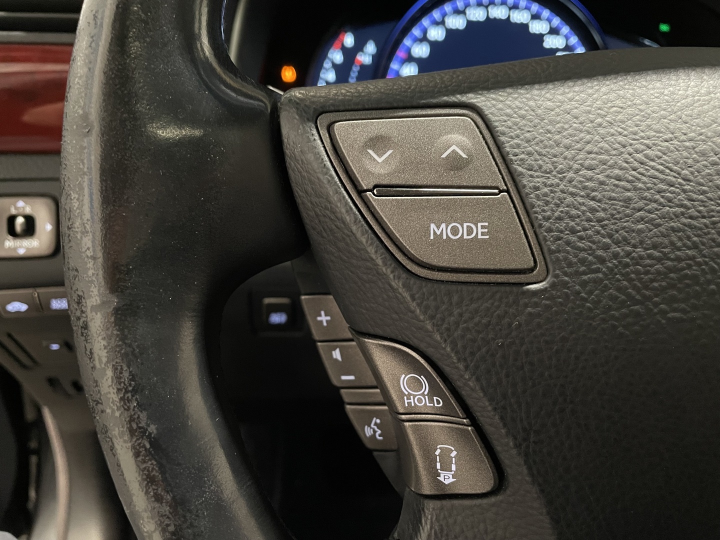 LEXUS LS 2012