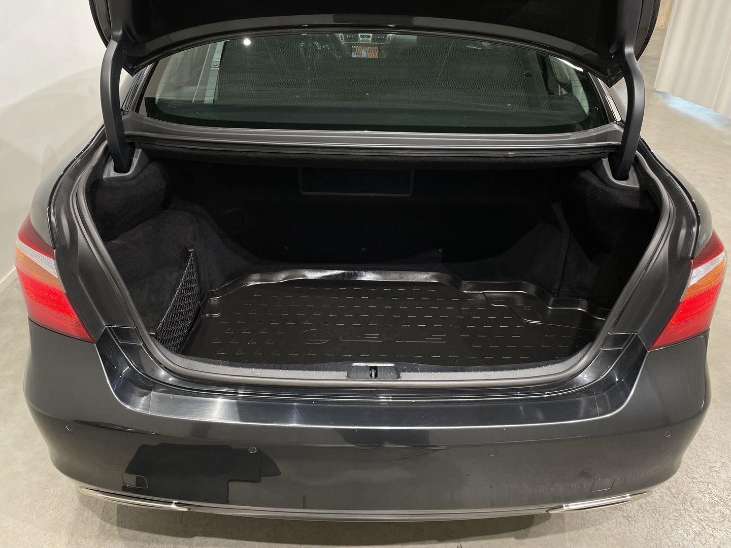 LEXUS LS 2012