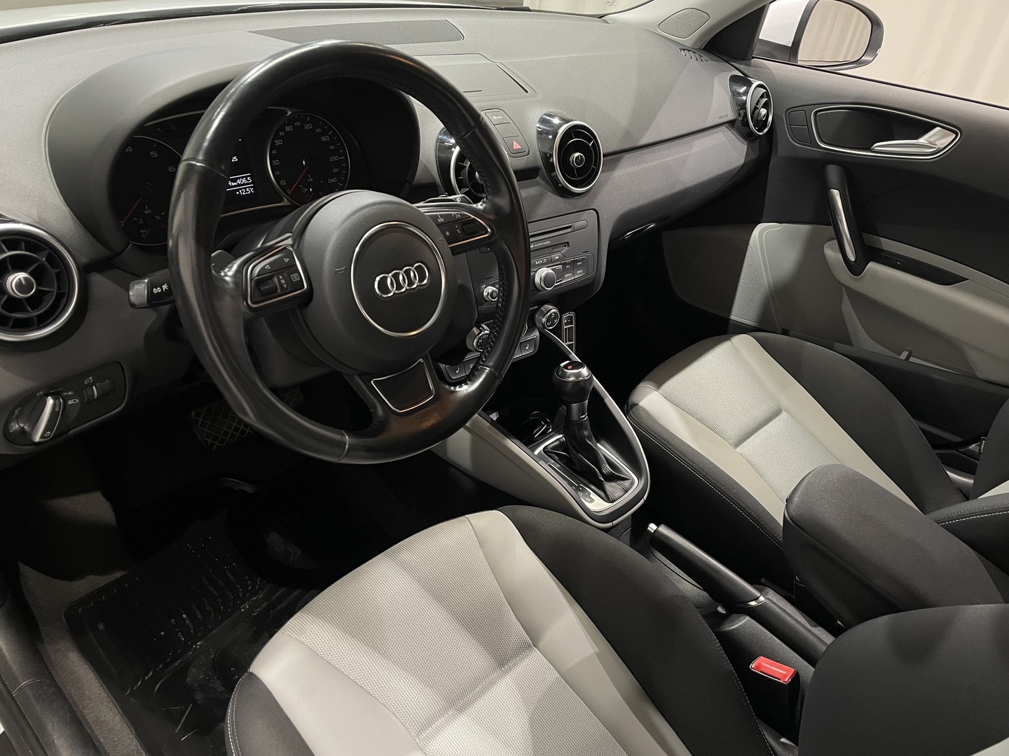 AUDI A1 2012