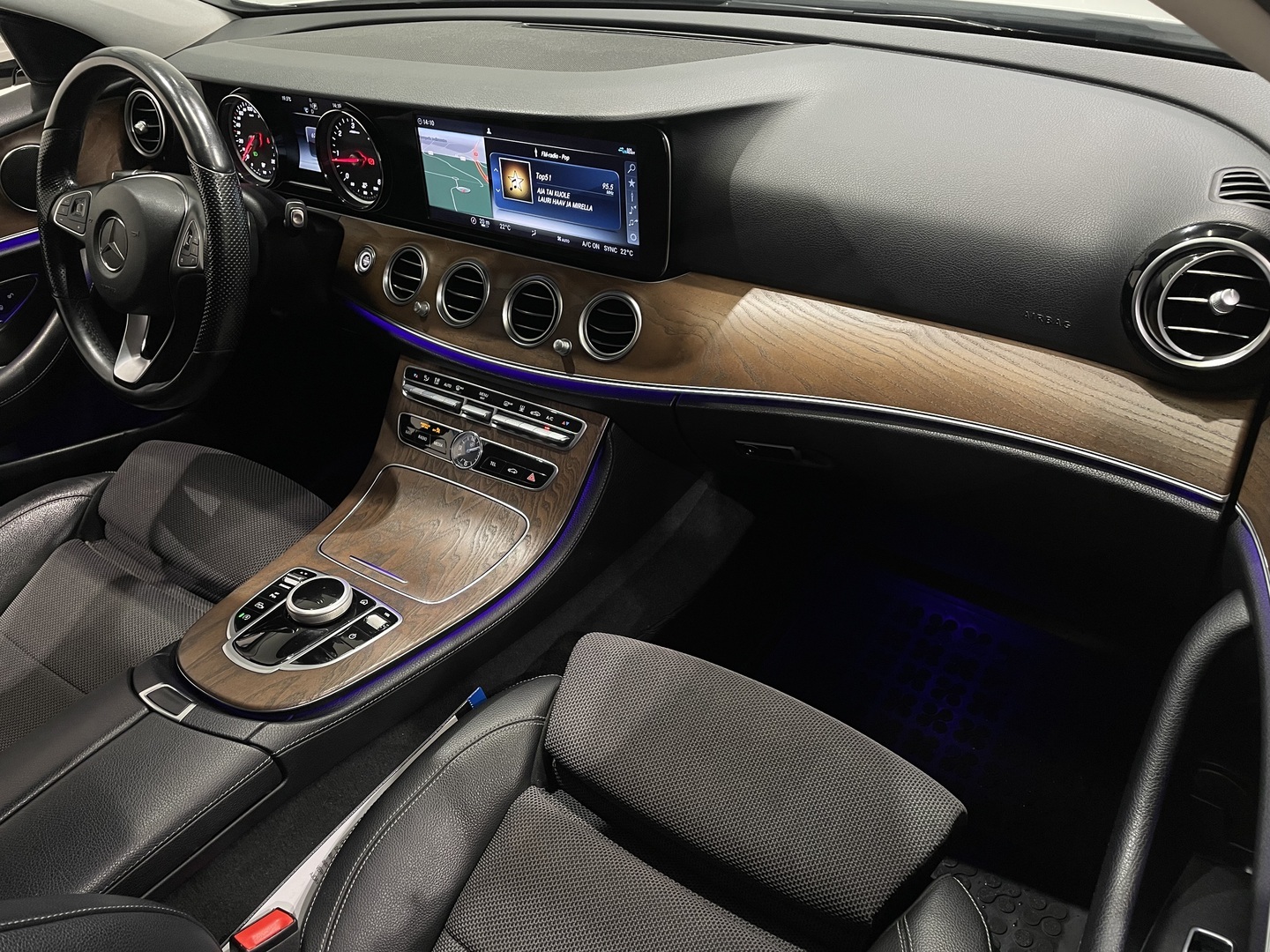 MERCEDES-BENZ E 2018