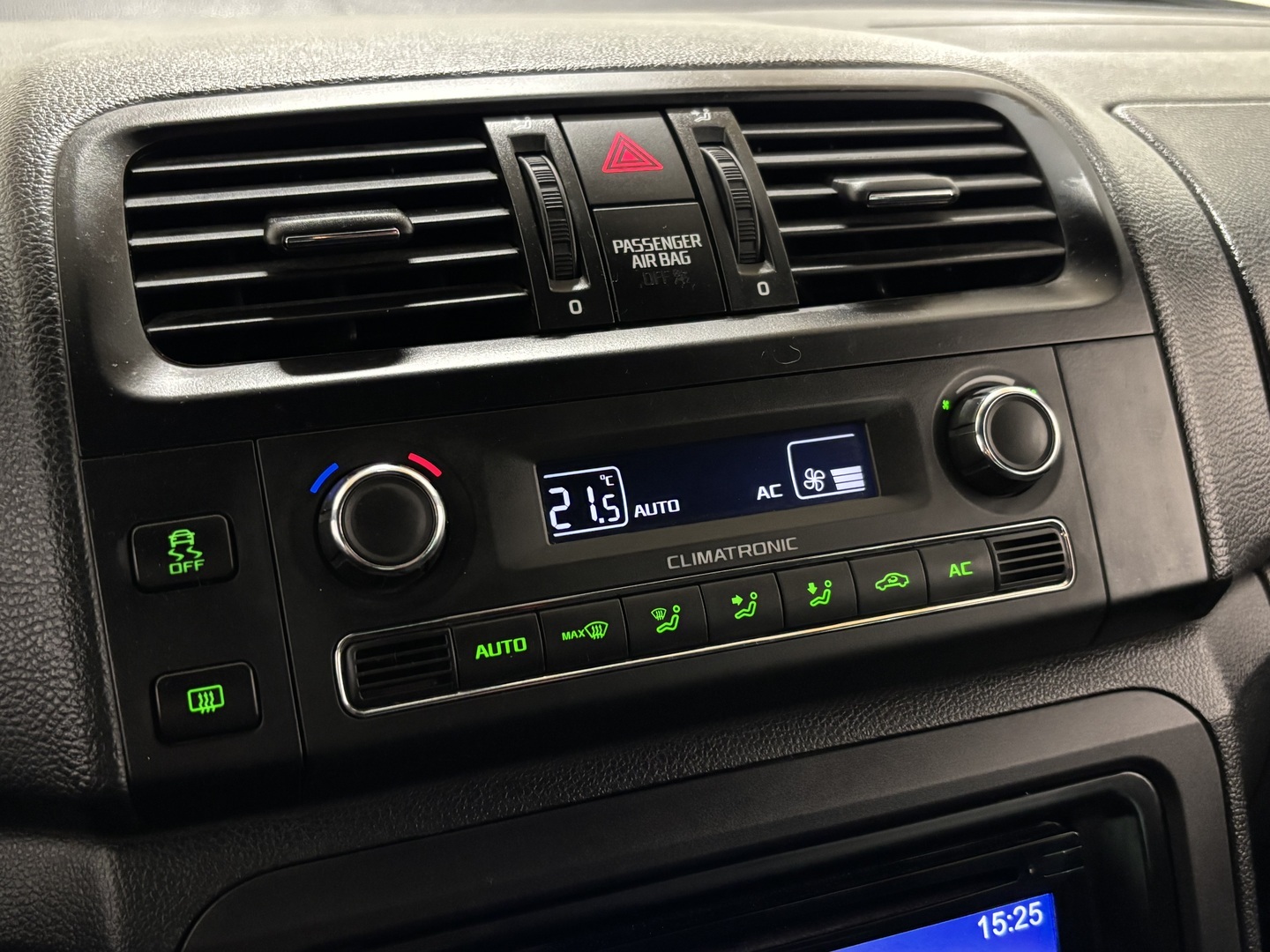 SKODA Fabia 2012