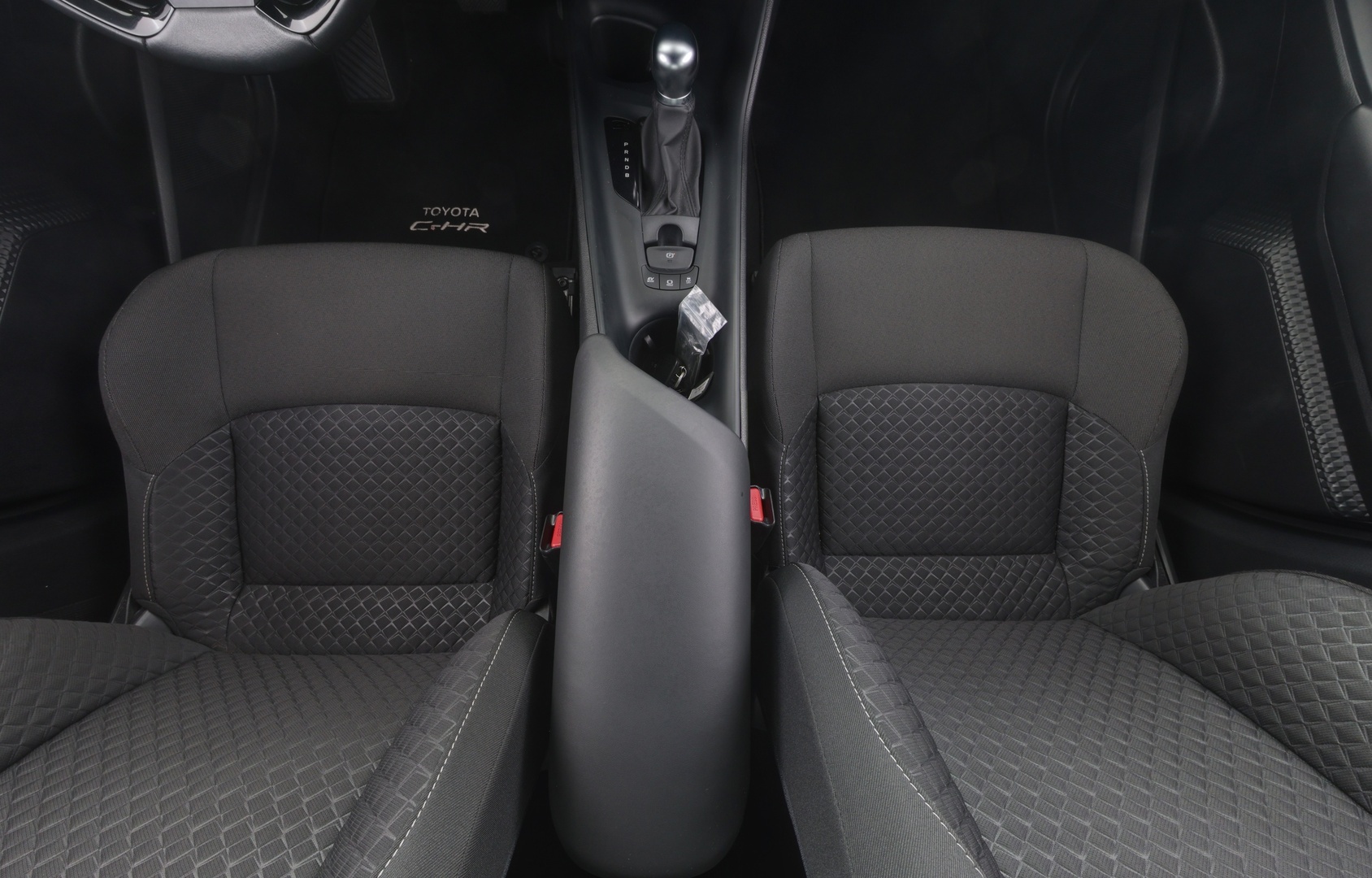 TOYOTA C-HR 2023