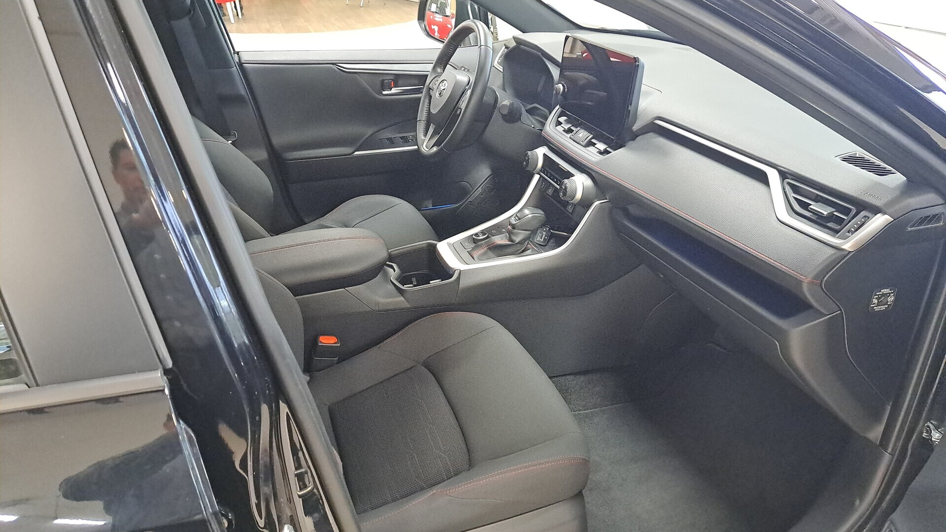 TOYOTA RAV4 Plug-in 2024