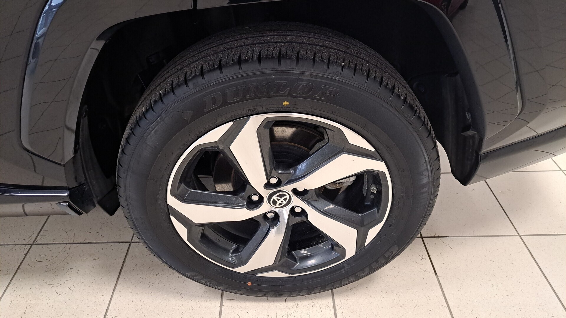 TOYOTA RAV4 Plug-in 2024