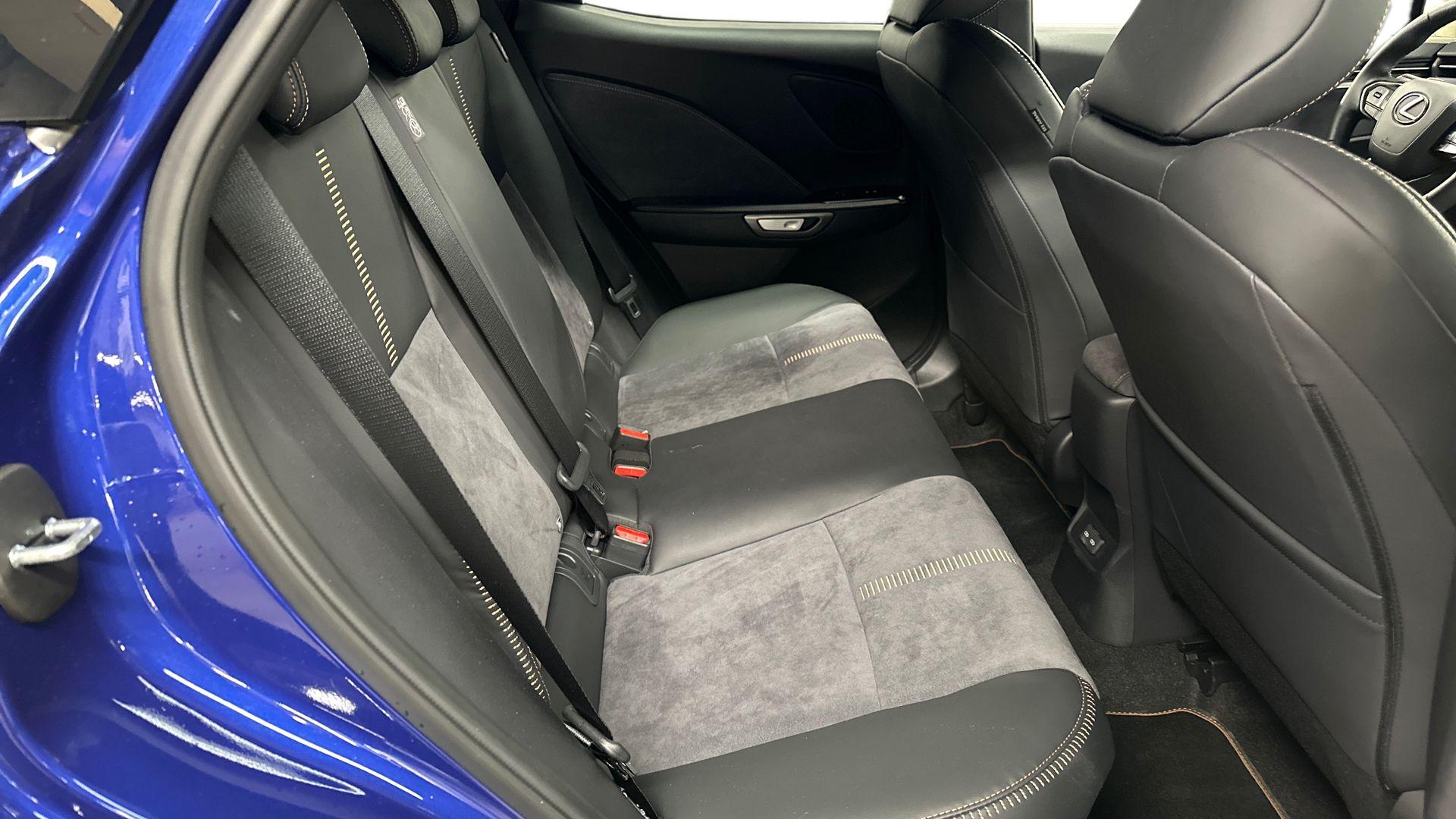 Lexus LBX 2025