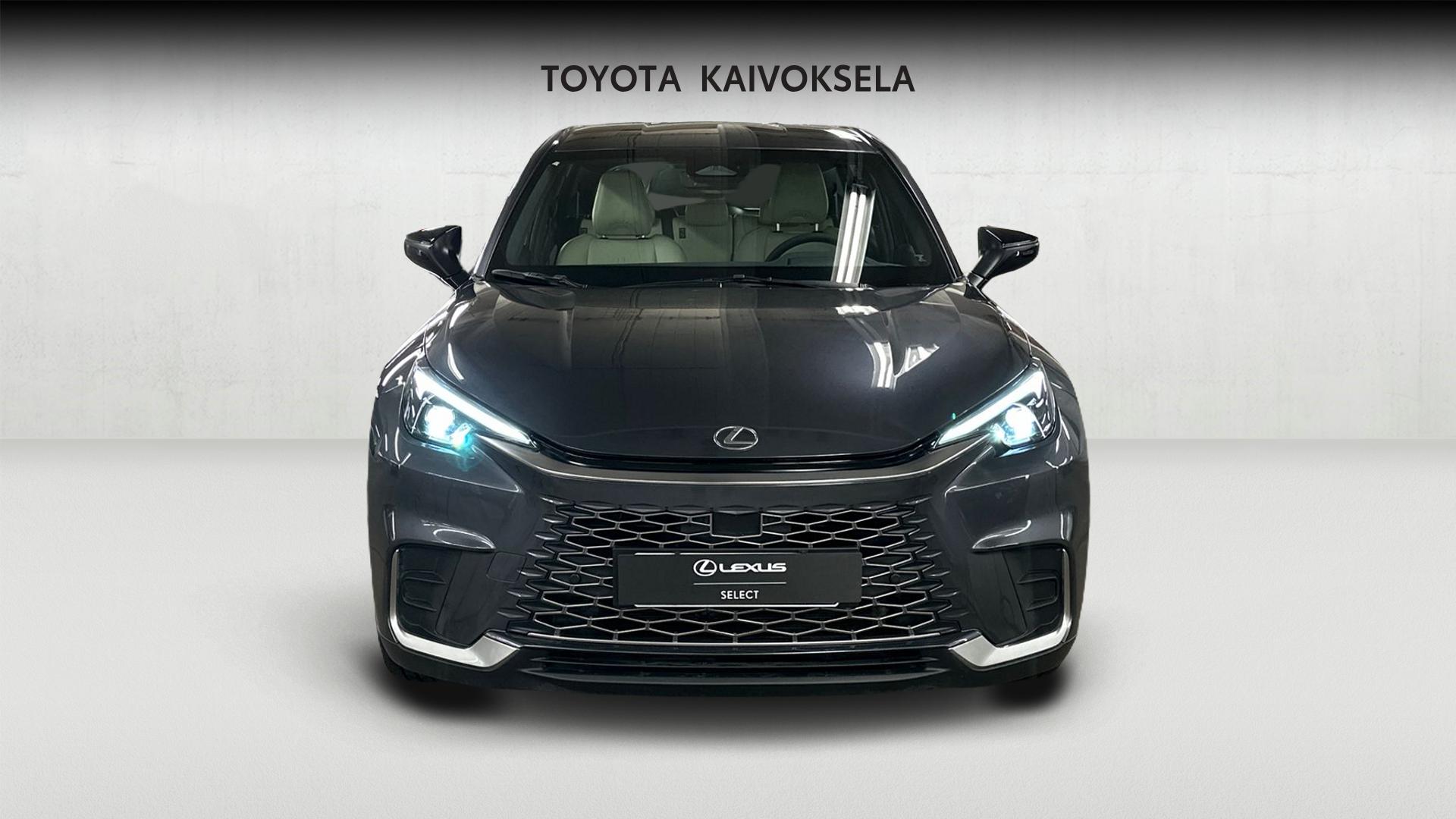 Lexus LBX 2024