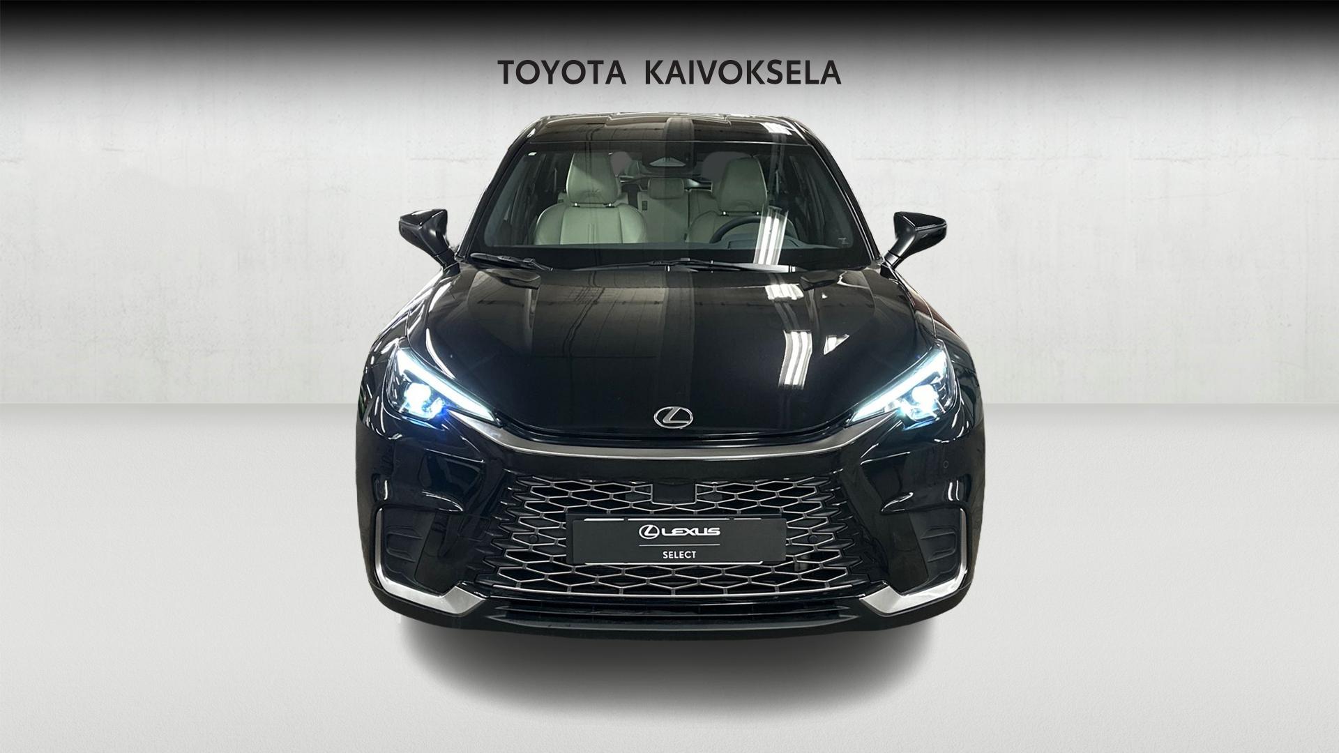 Lexus LBX 2025