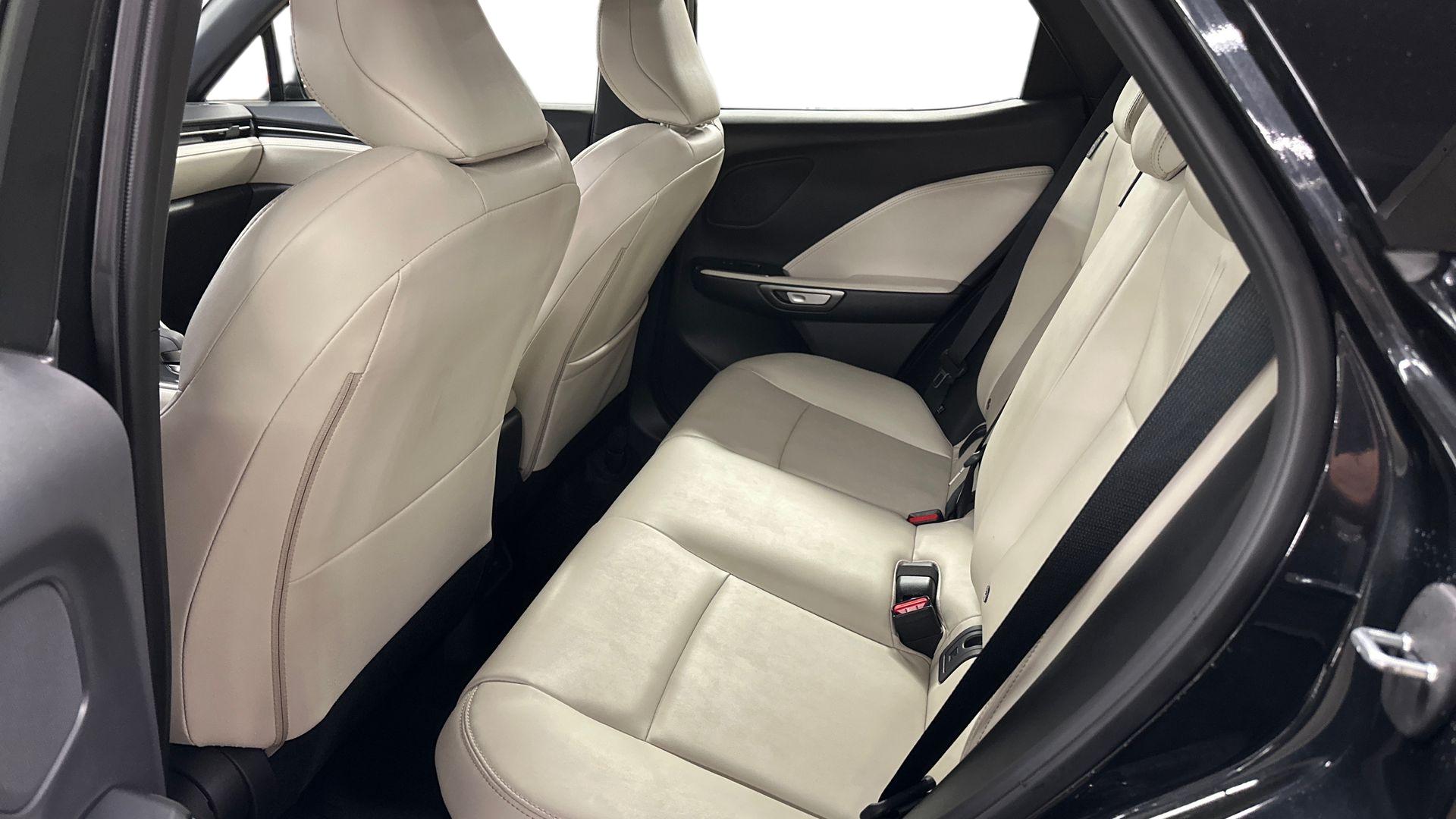Lexus LBX 2025