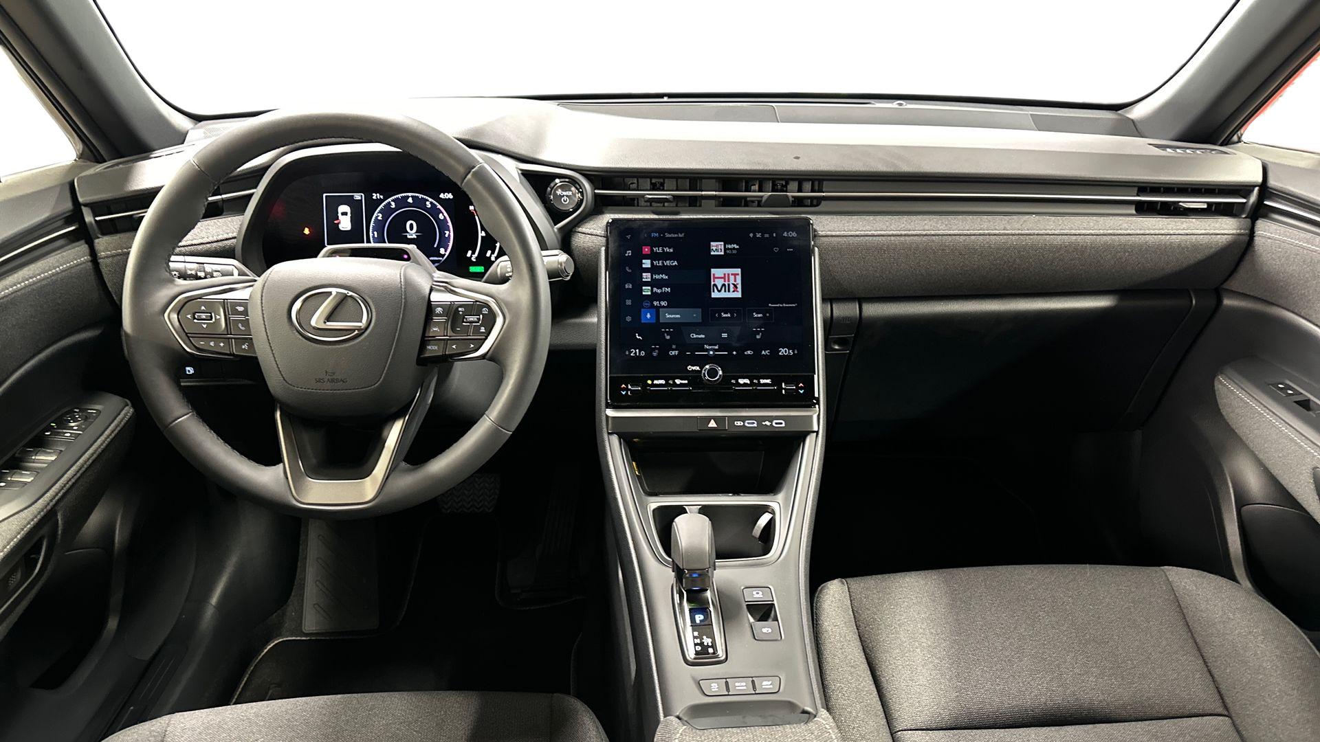 Lexus LBX 2024