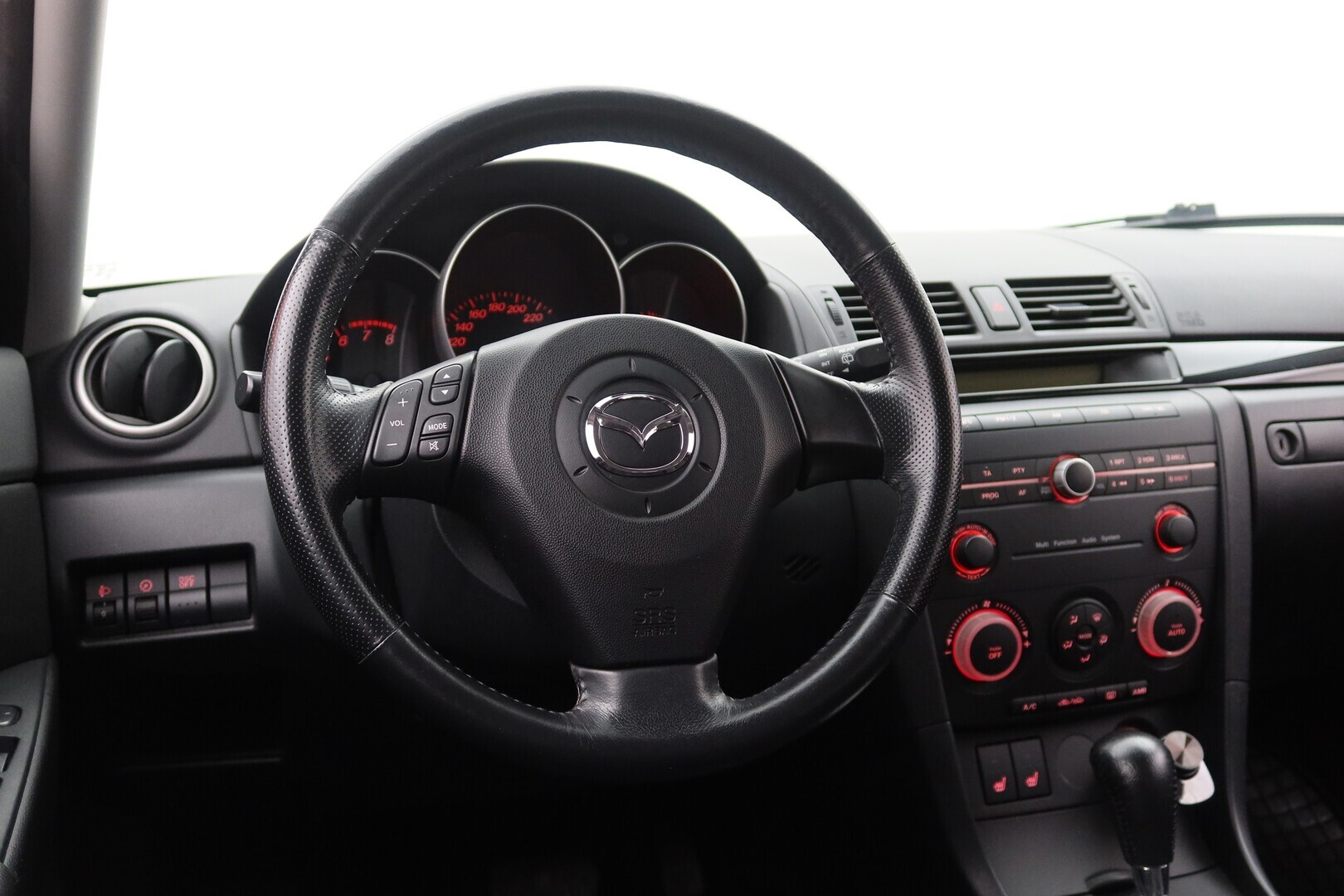 MAZDA 3 2005