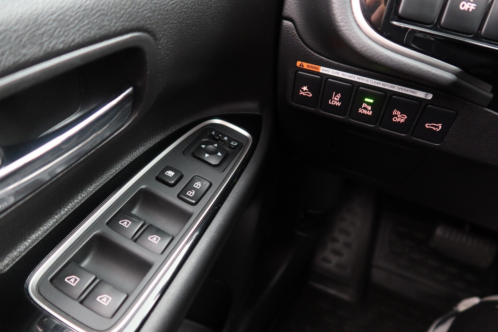 MITSUBISHI Outlander PHEV 2019