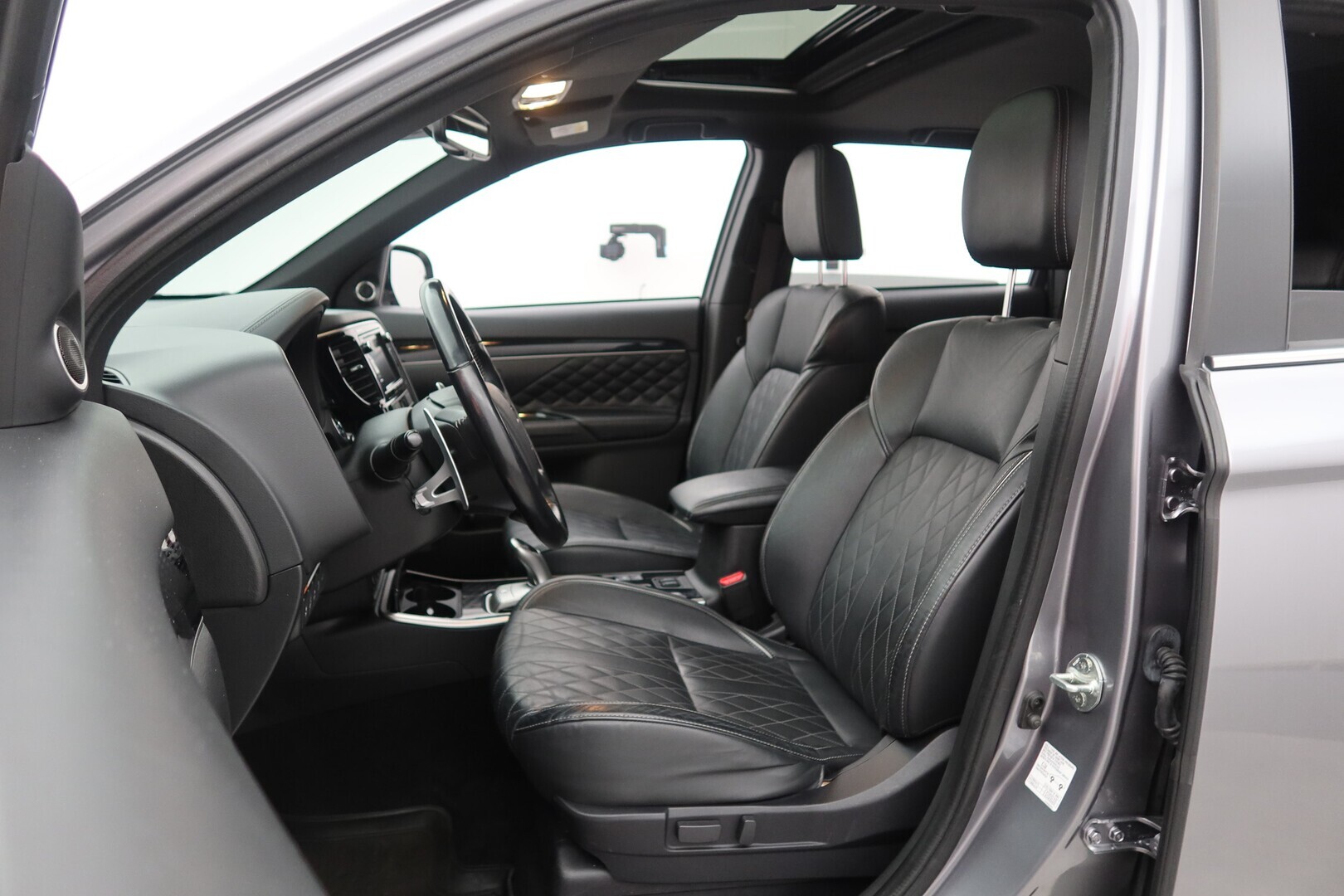 MITSUBISHI Outlander PHEV 2019