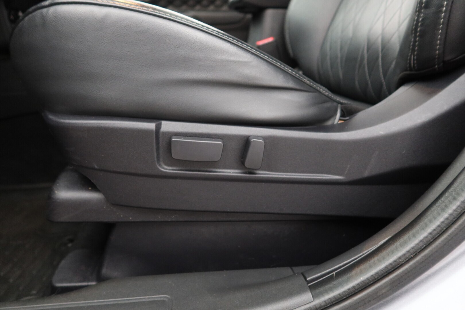 MITSUBISHI Outlander PHEV 2019