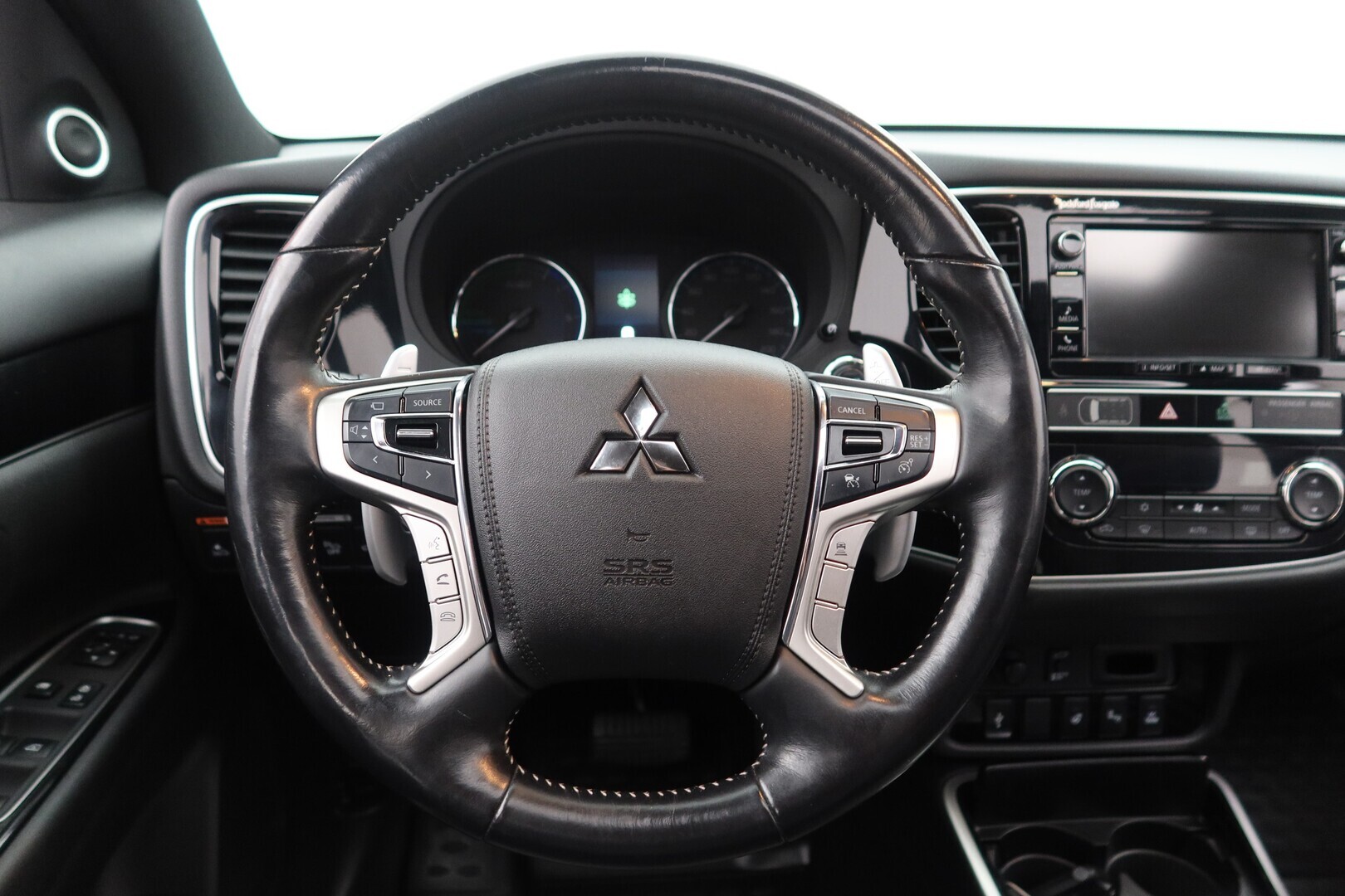 MITSUBISHI Outlander PHEV 2019