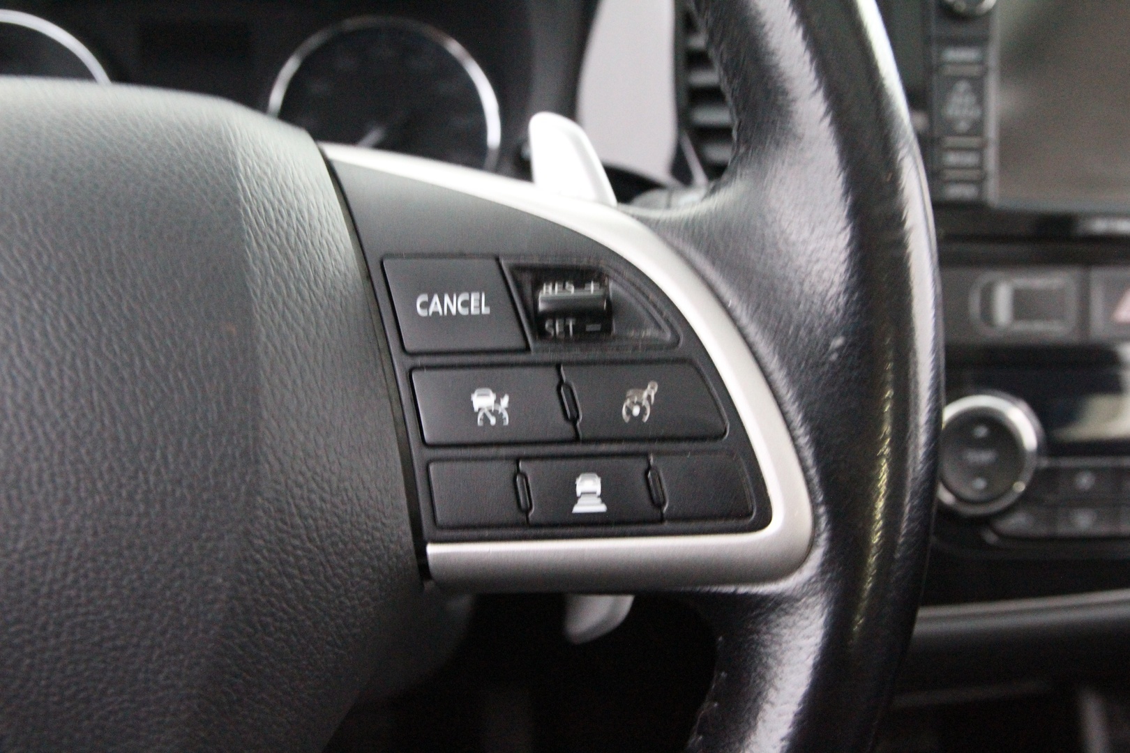 MITSUBISHI Outlander 2013