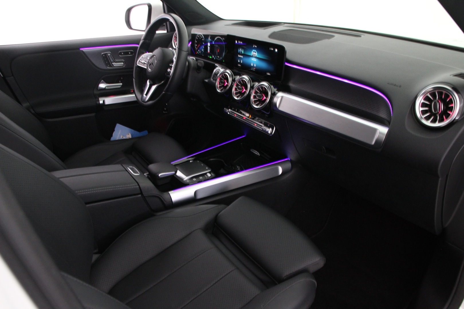 MERCEDES-BENZ EQB 2022