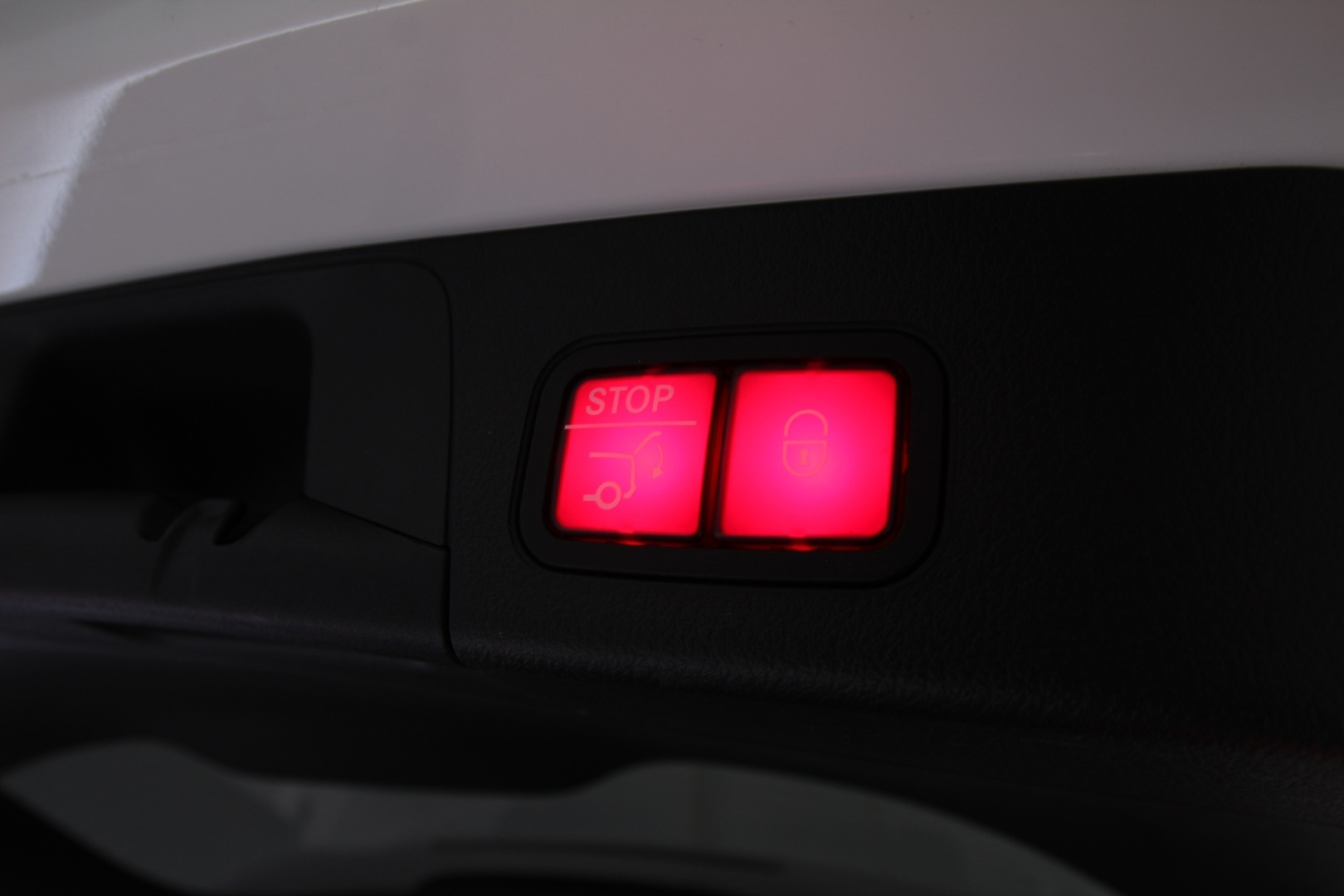 MERCEDES-BENZ EQB 2022