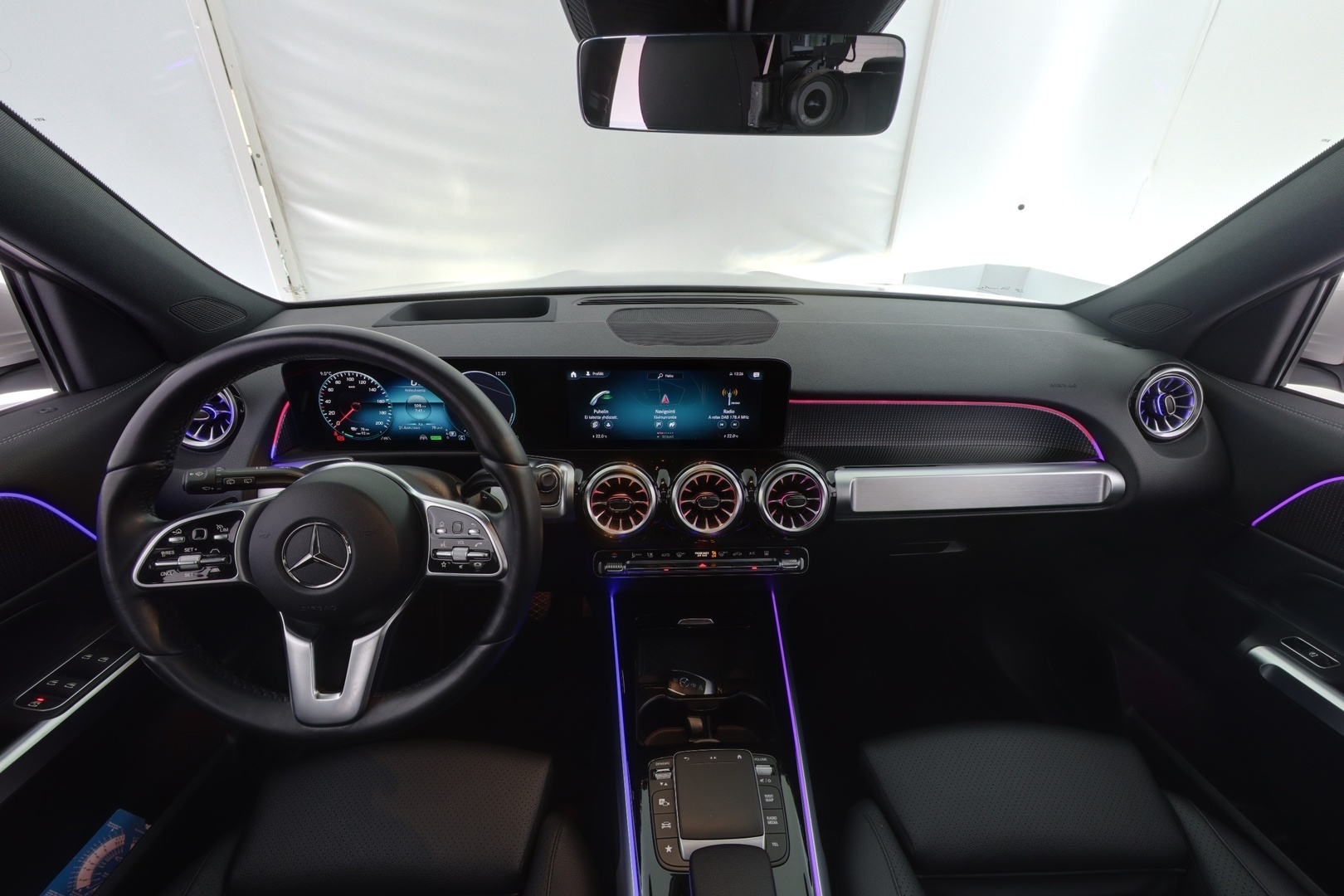 MERCEDES-BENZ EQB 2022