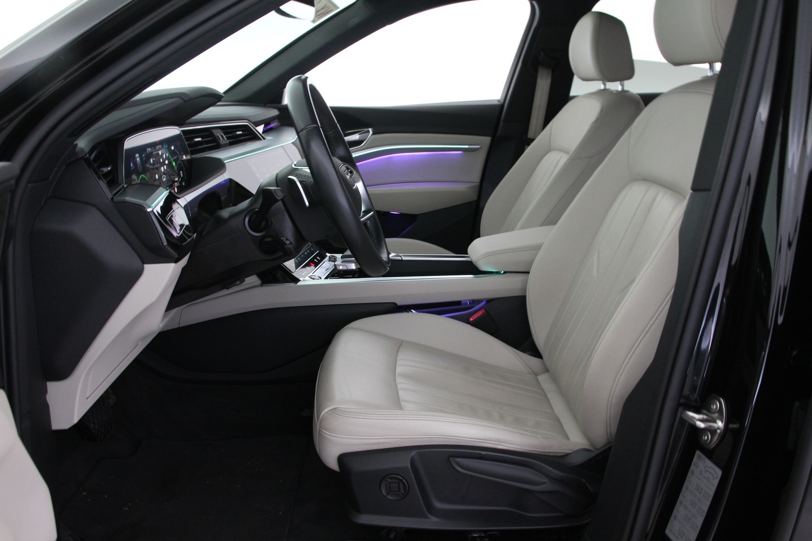 AUDI Q8 E-TRON 2024