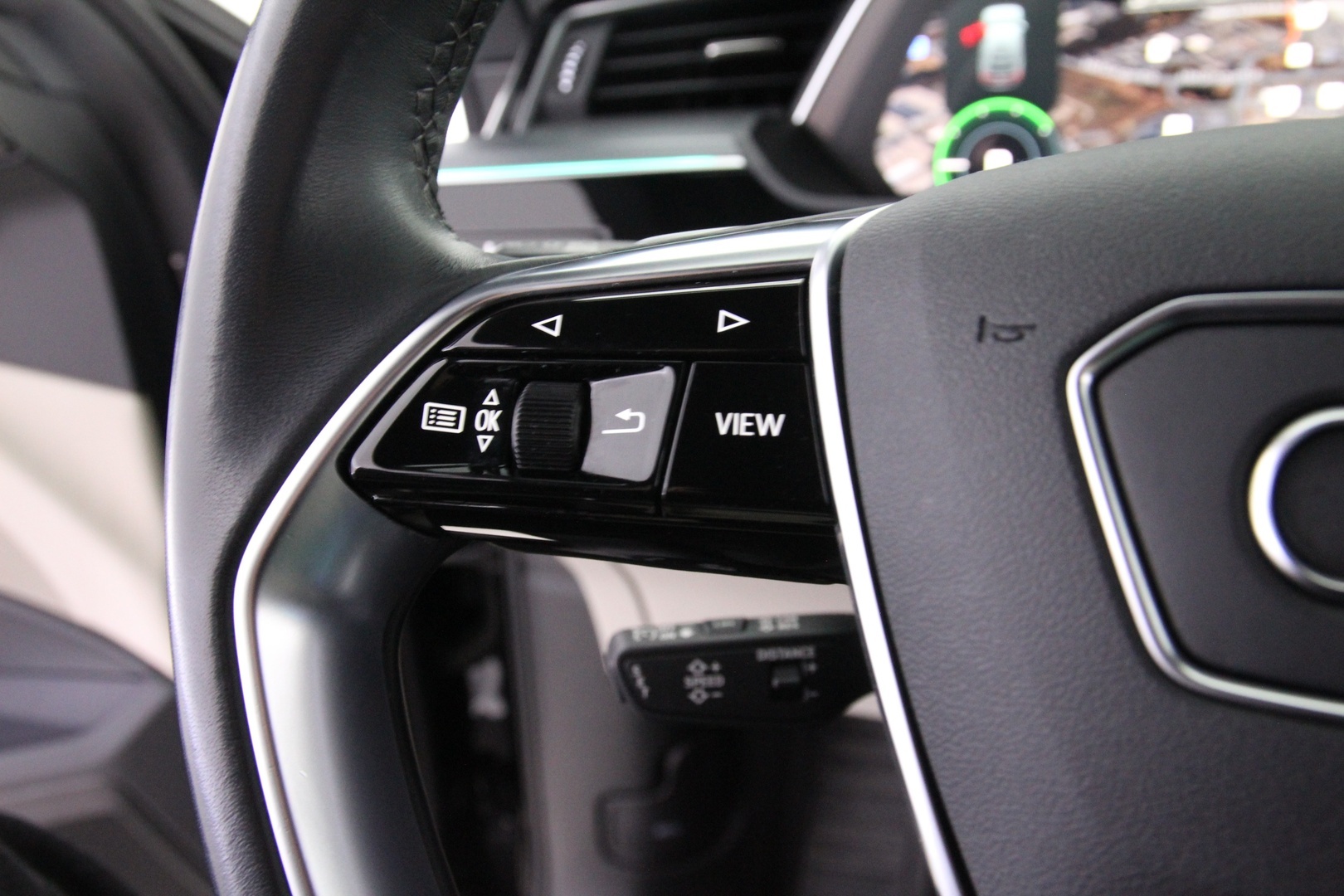 AUDI Q8 E-TRON 2024