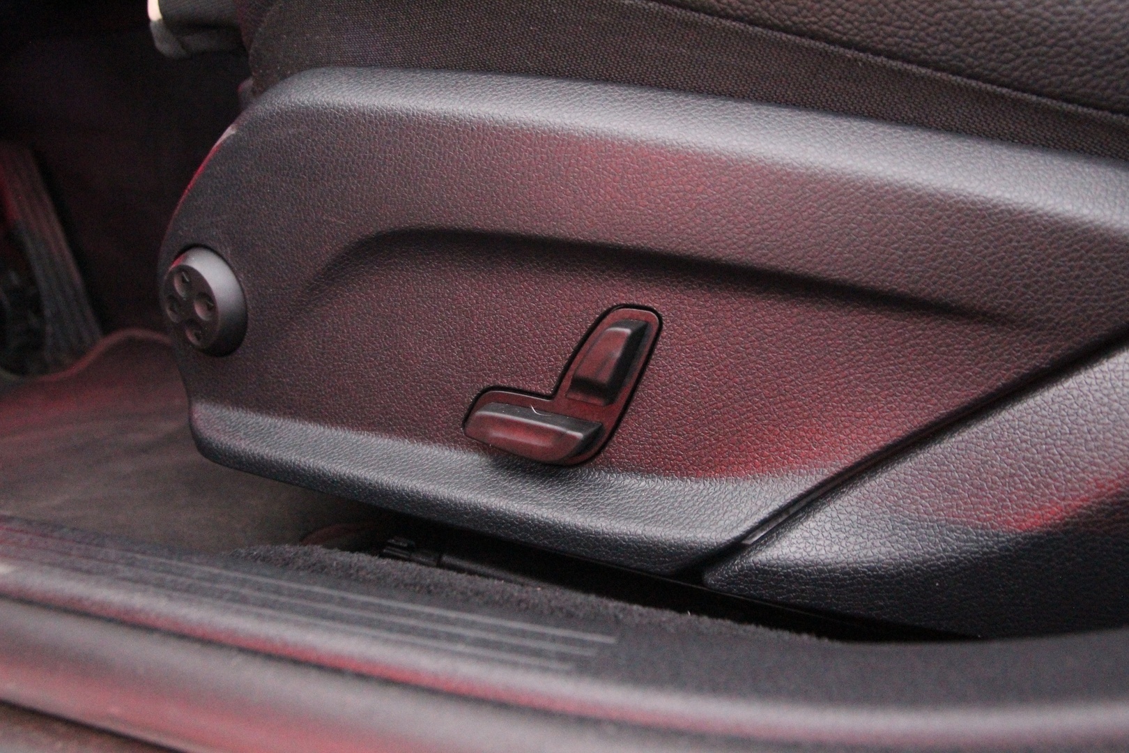 MERCEDES-BENZ E 2021