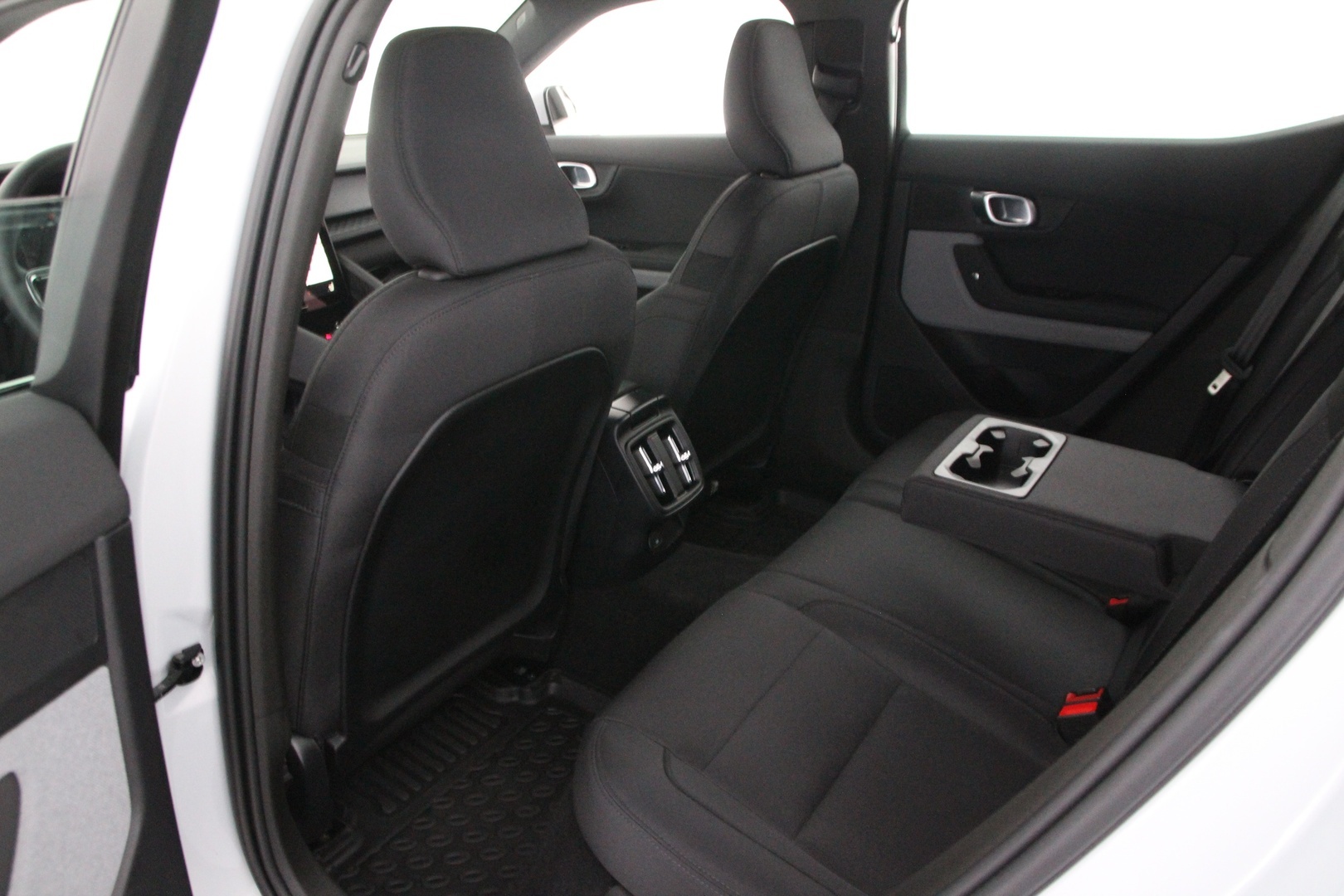 POLESTAR 2 2023