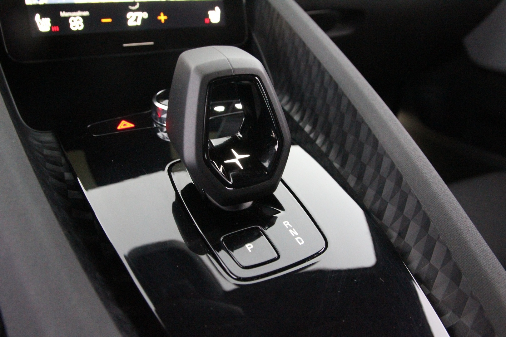 POLESTAR 2 2023