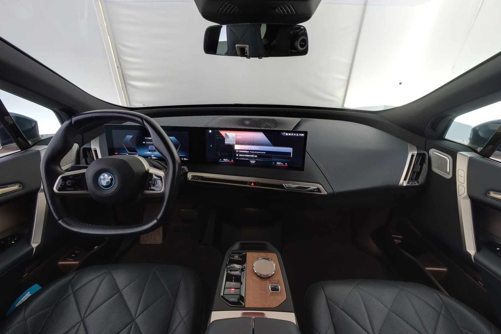 BMW IX 2022