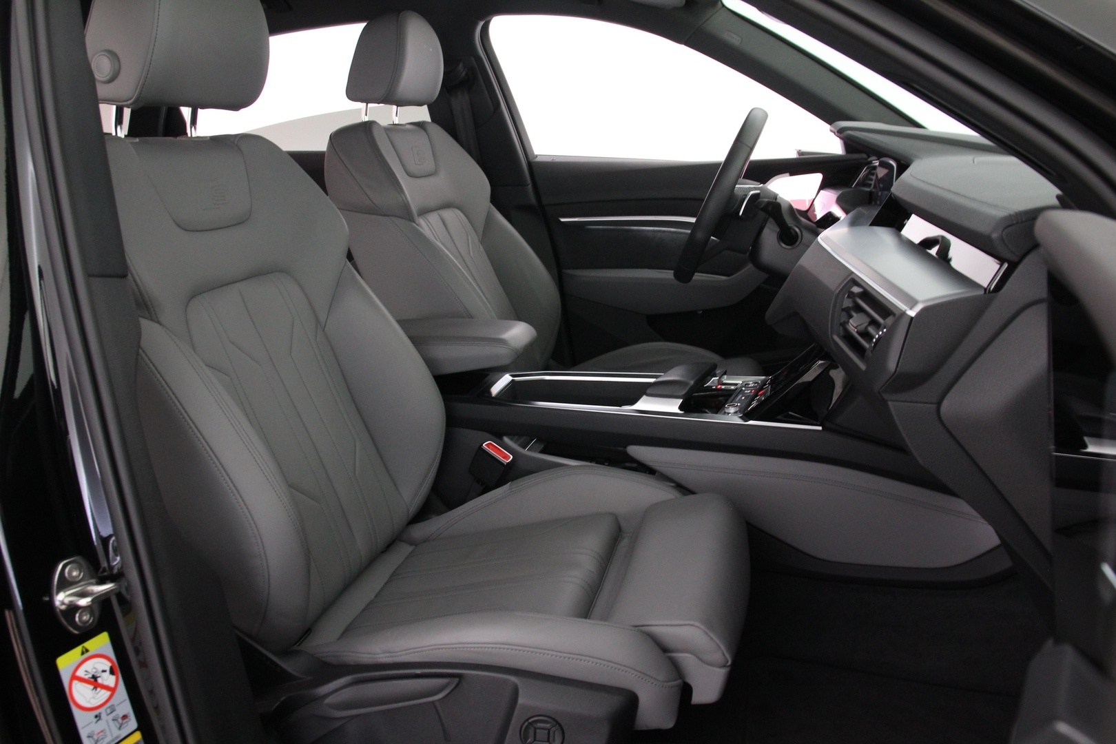 AUDI Q8 e-tron 2024