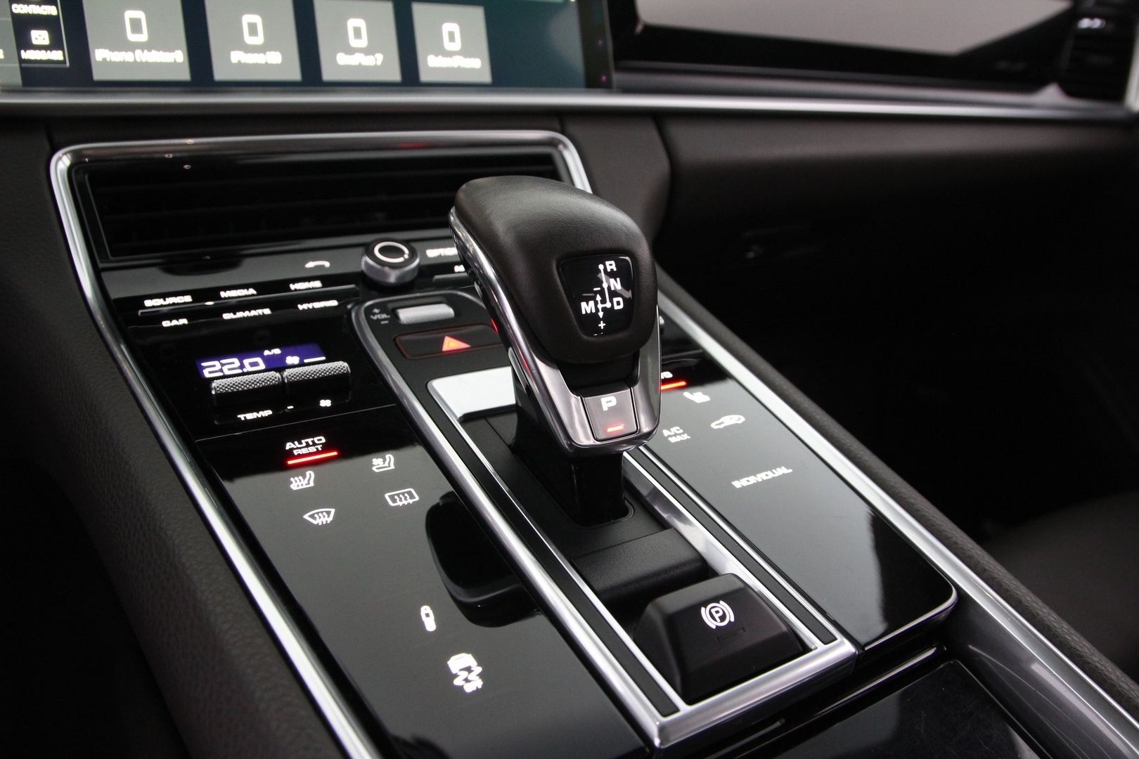 PORSCHE Panamera 2018