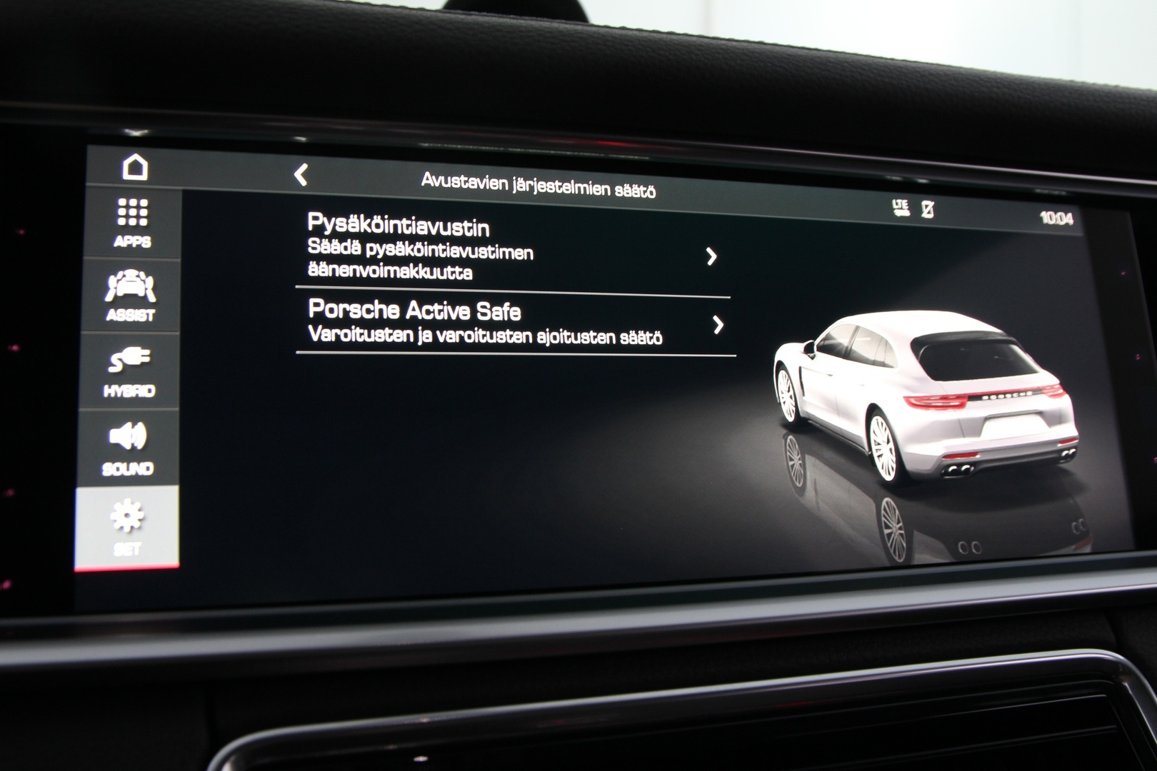 PORSCHE Panamera 2018