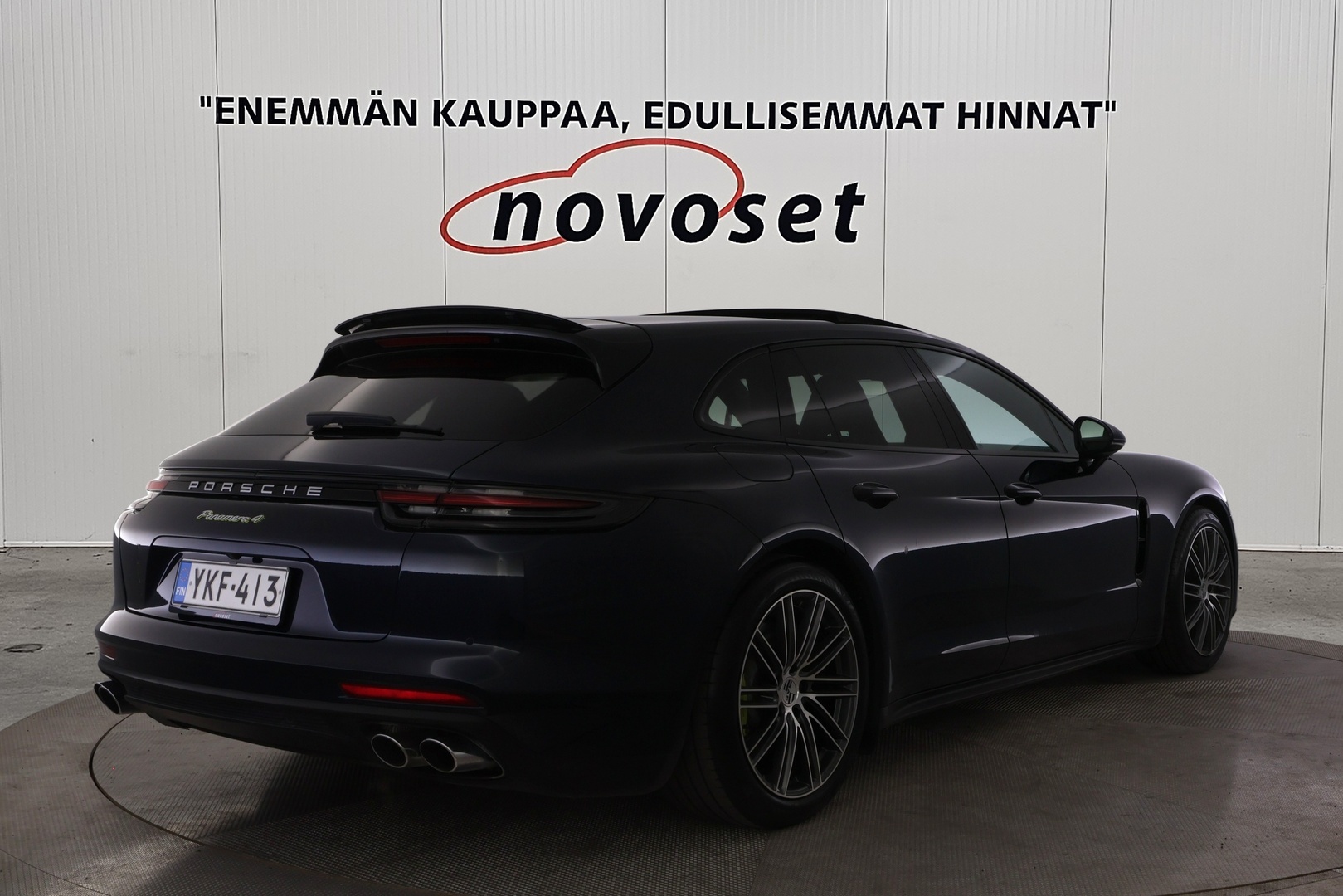 PORSCHE Panamera 2018