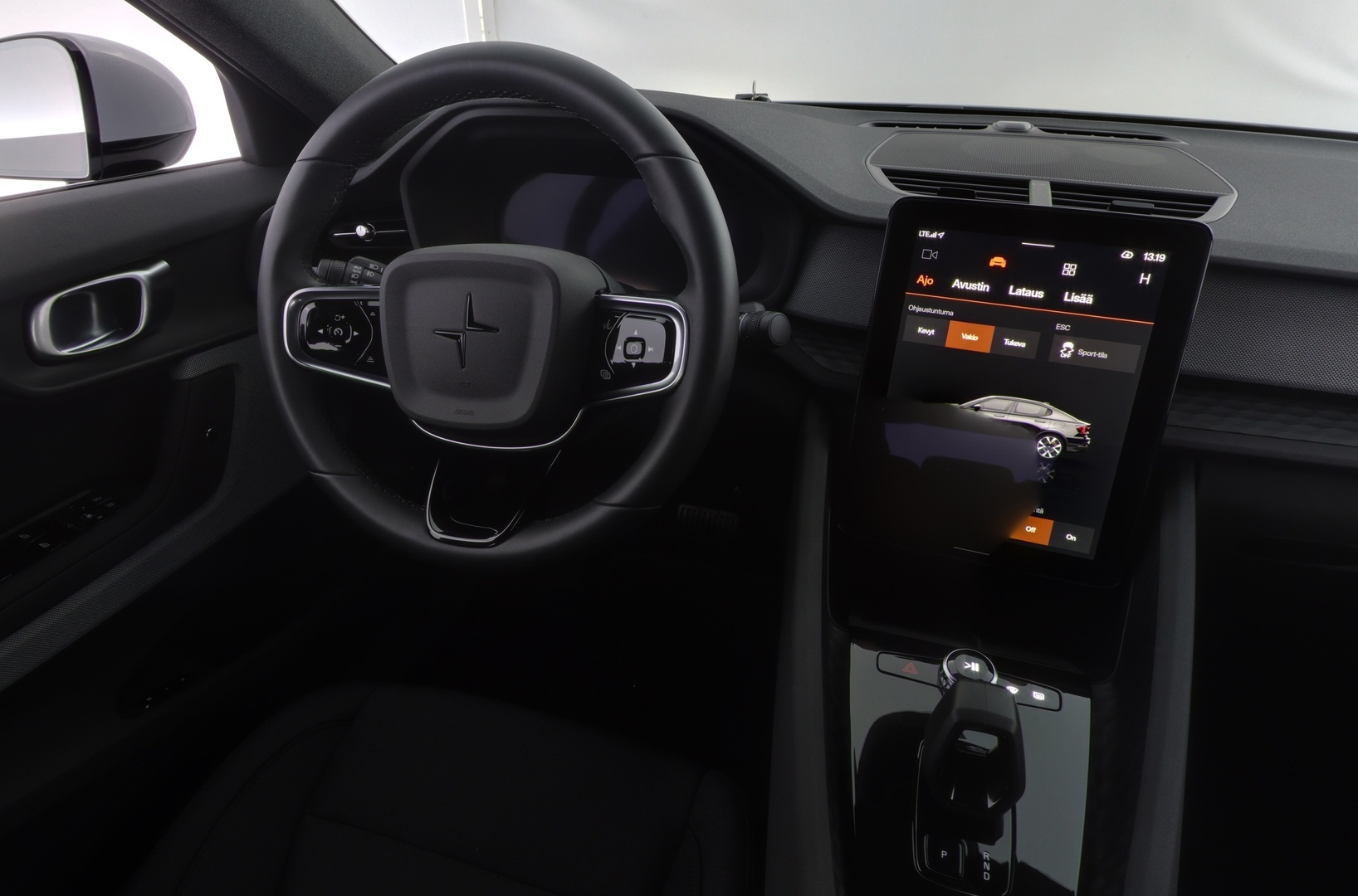 POLESTAR 2 2024