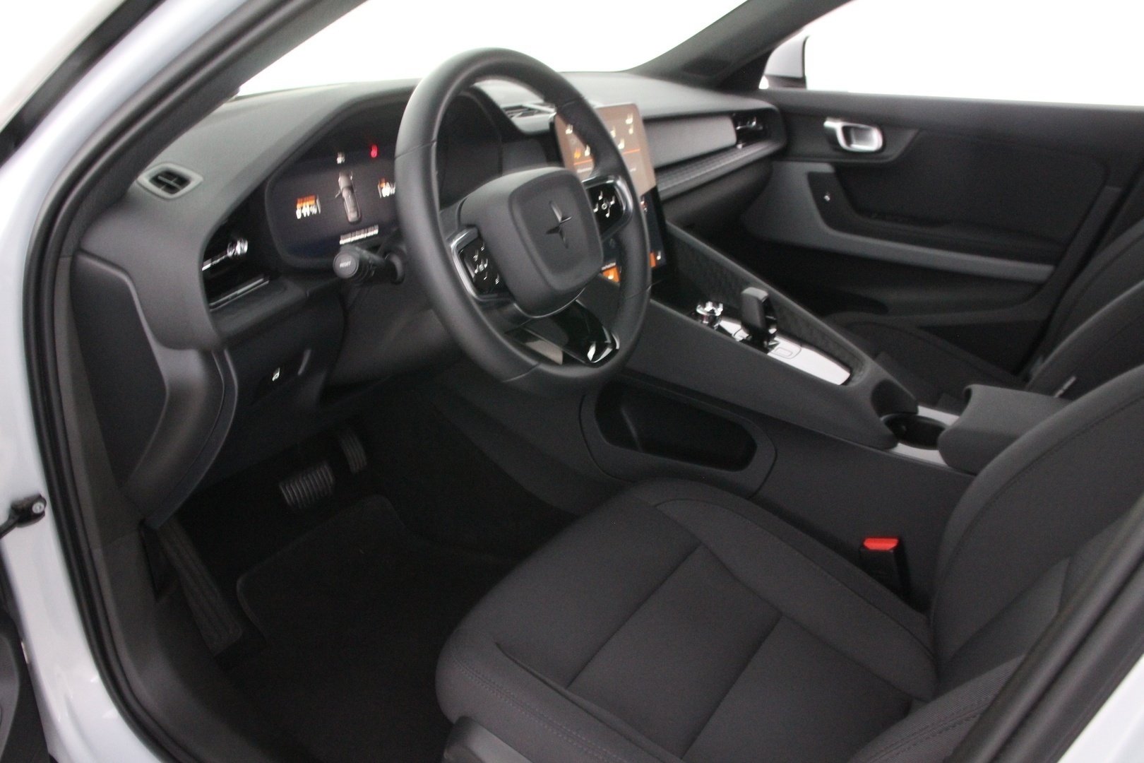 POLESTAR 2 2024