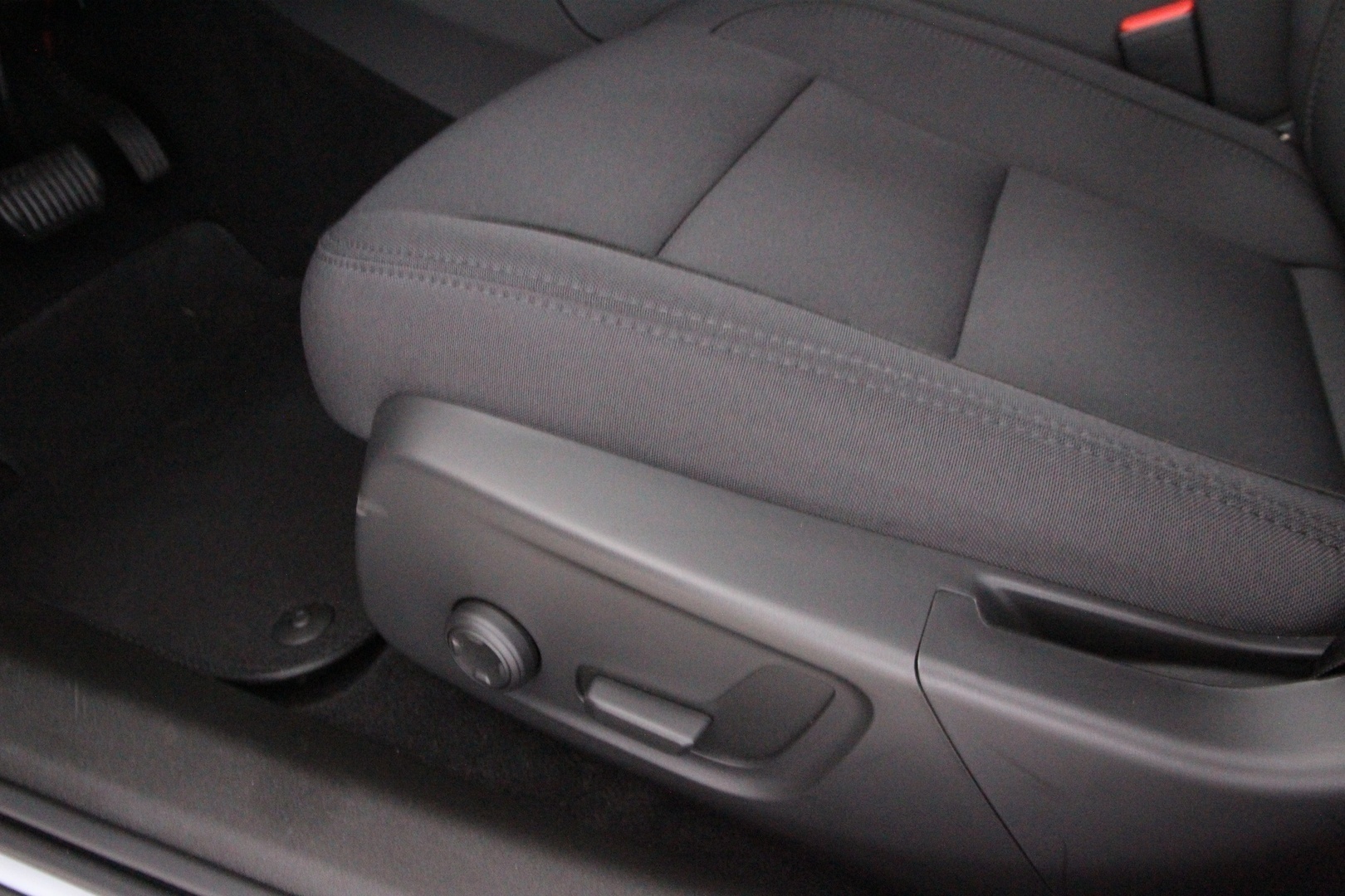 POLESTAR 2 2024