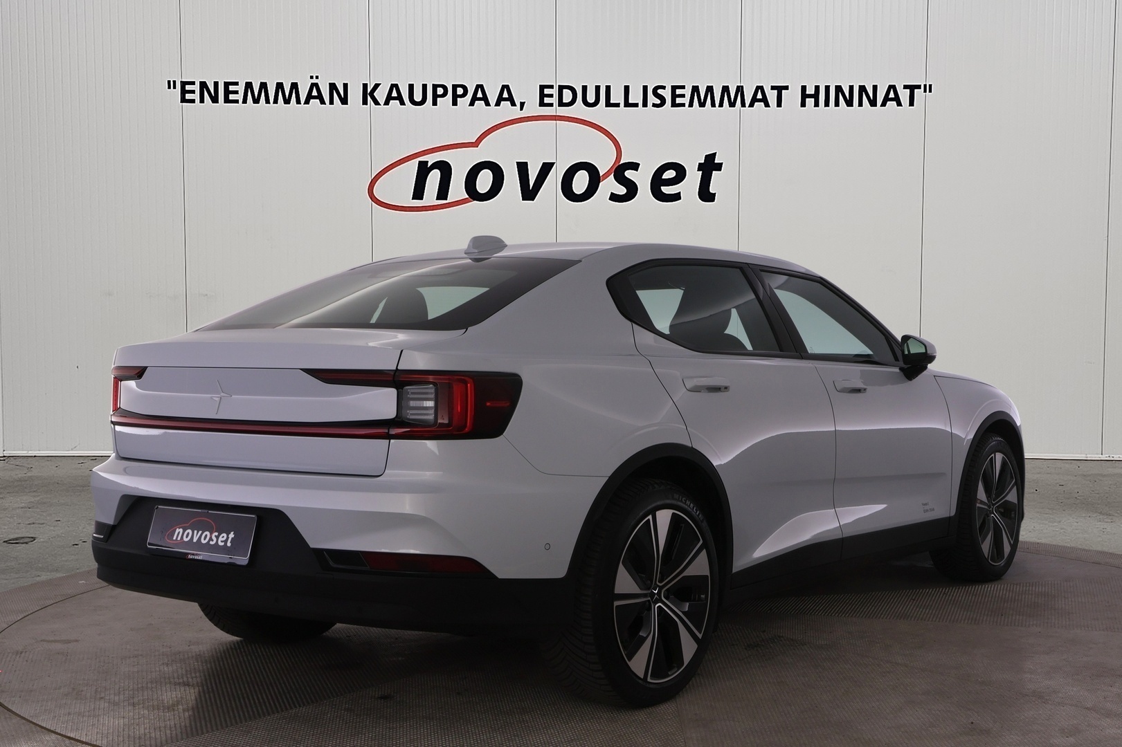 POLESTAR 2 2024