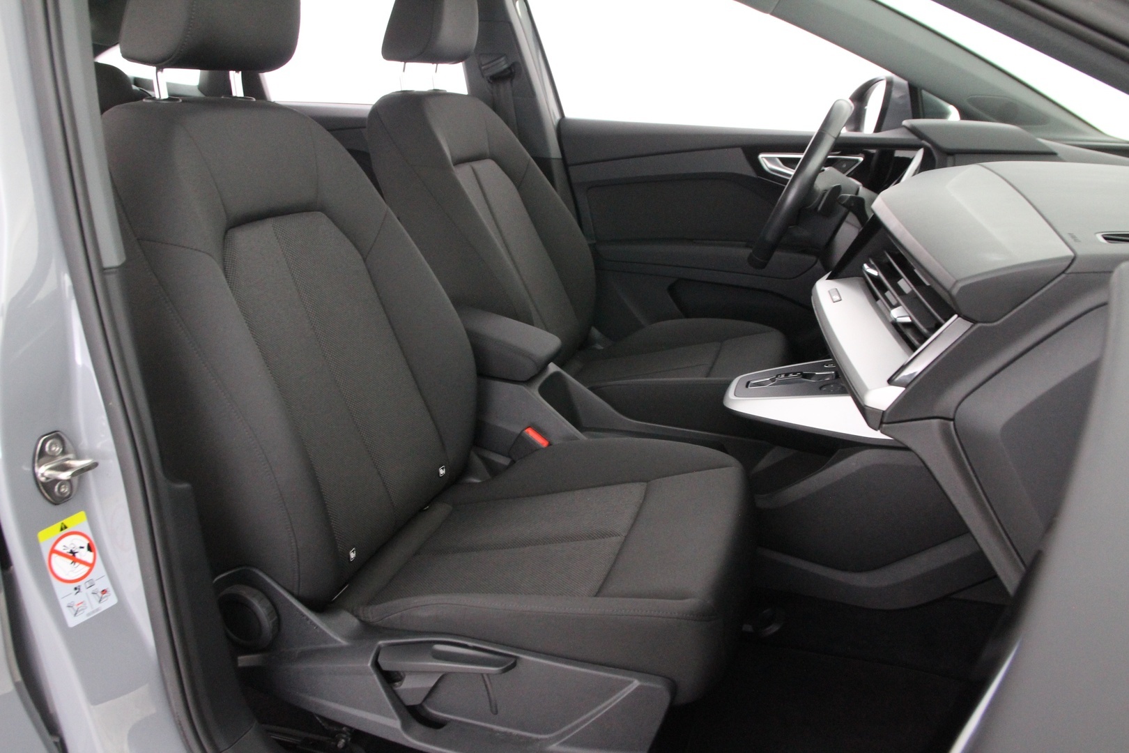 AUDI Q4 e-tron 2022