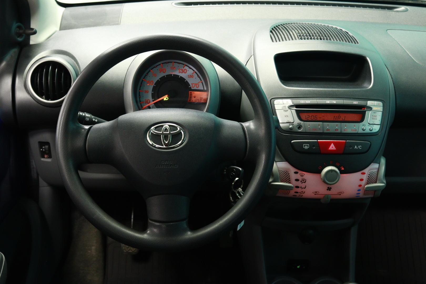 TOYOTA AYGO 2011