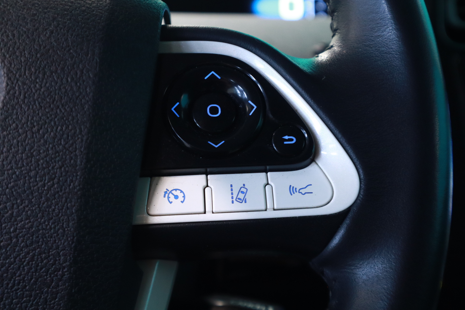 TOYOTA Prius 2016
